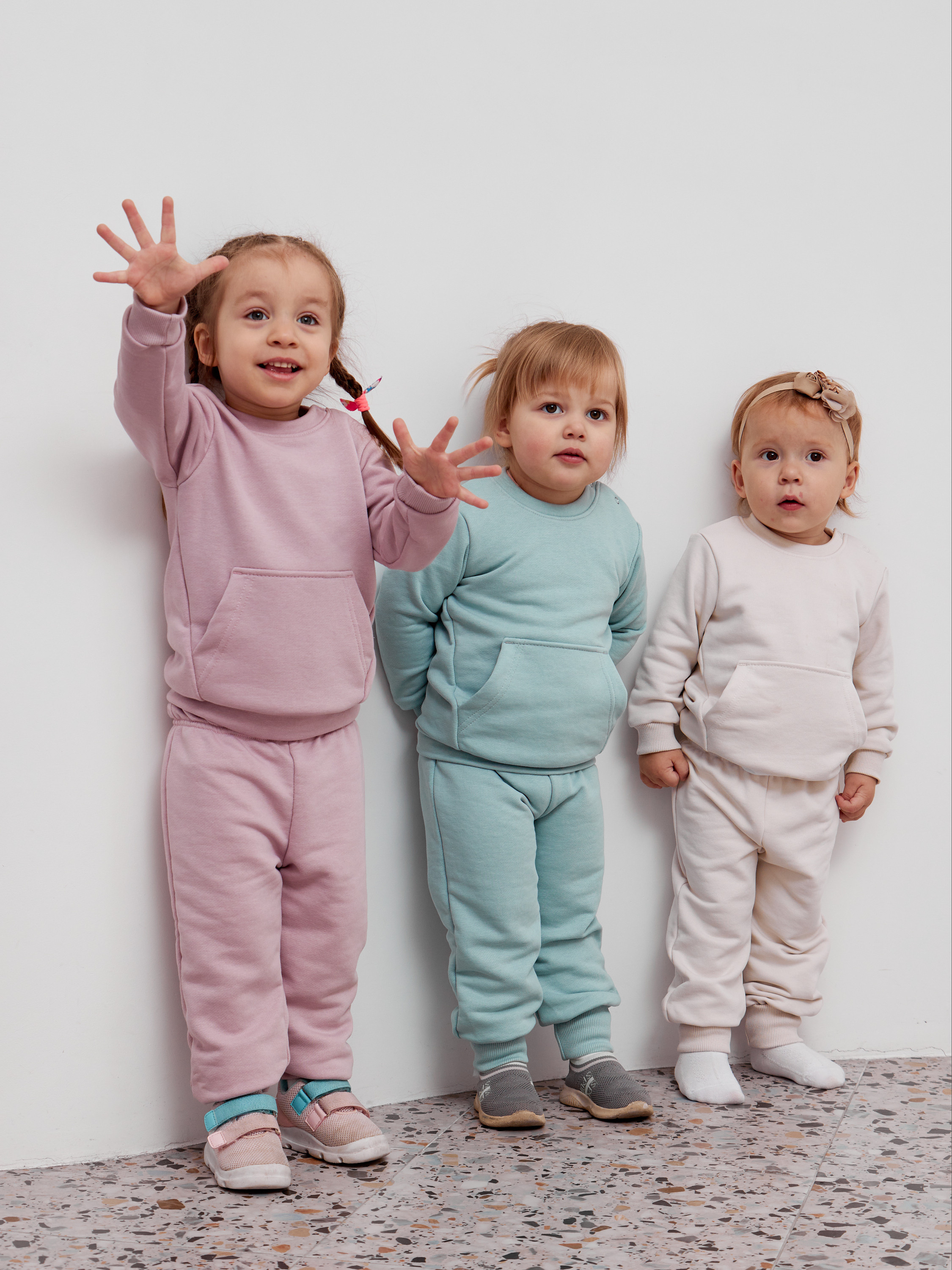 Фотосъемка детских костюмов Екатеринбург Wildberries ВБ Ozon Озон фотосессия детей одежда для мальчиков девочек Екб заказать цена фото товар. Фотограф Екатеринбург Анастасия Жерновская | Маркетплейсы и нейрофото