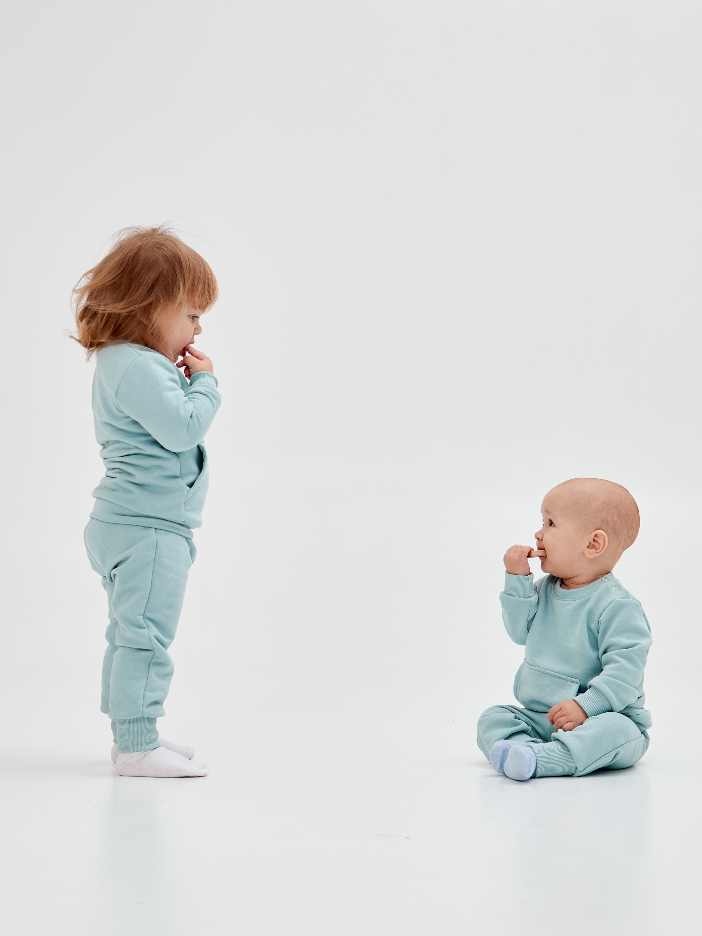 Фотосъемка детских костюмов Екатеринбург Wildberries ВБ Ozon Озон фотосессия детей одежда для мальчиков девочек Екб заказать цена фото товар. Фотограф Екатеринбург Анастасия Жерновская | Маркетплейсы и нейрофото