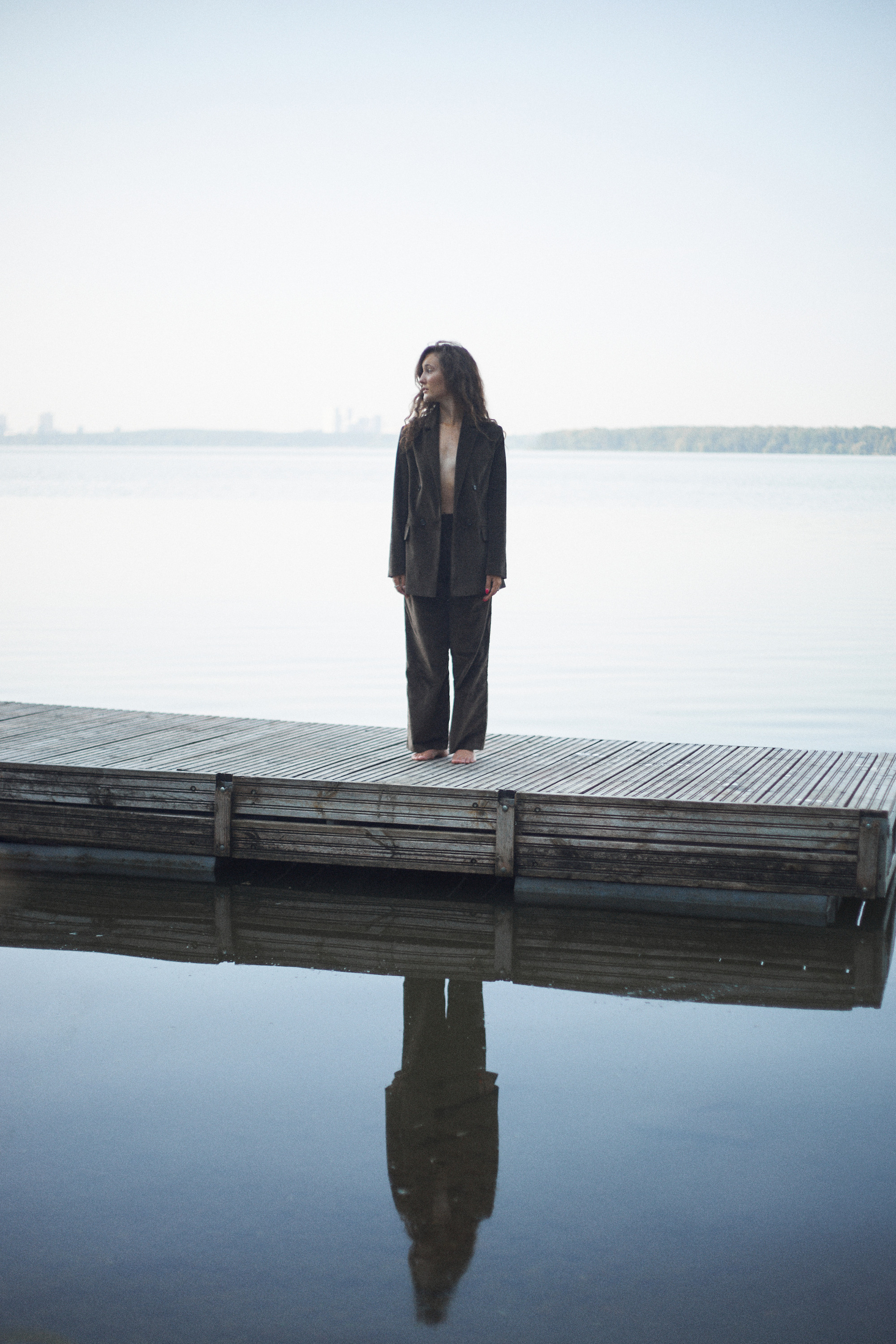 Съемка на озере Екатеринбург. Фотограф Екатеринбург Анастасия Жерновская | Маркетплейсы и нейрофото