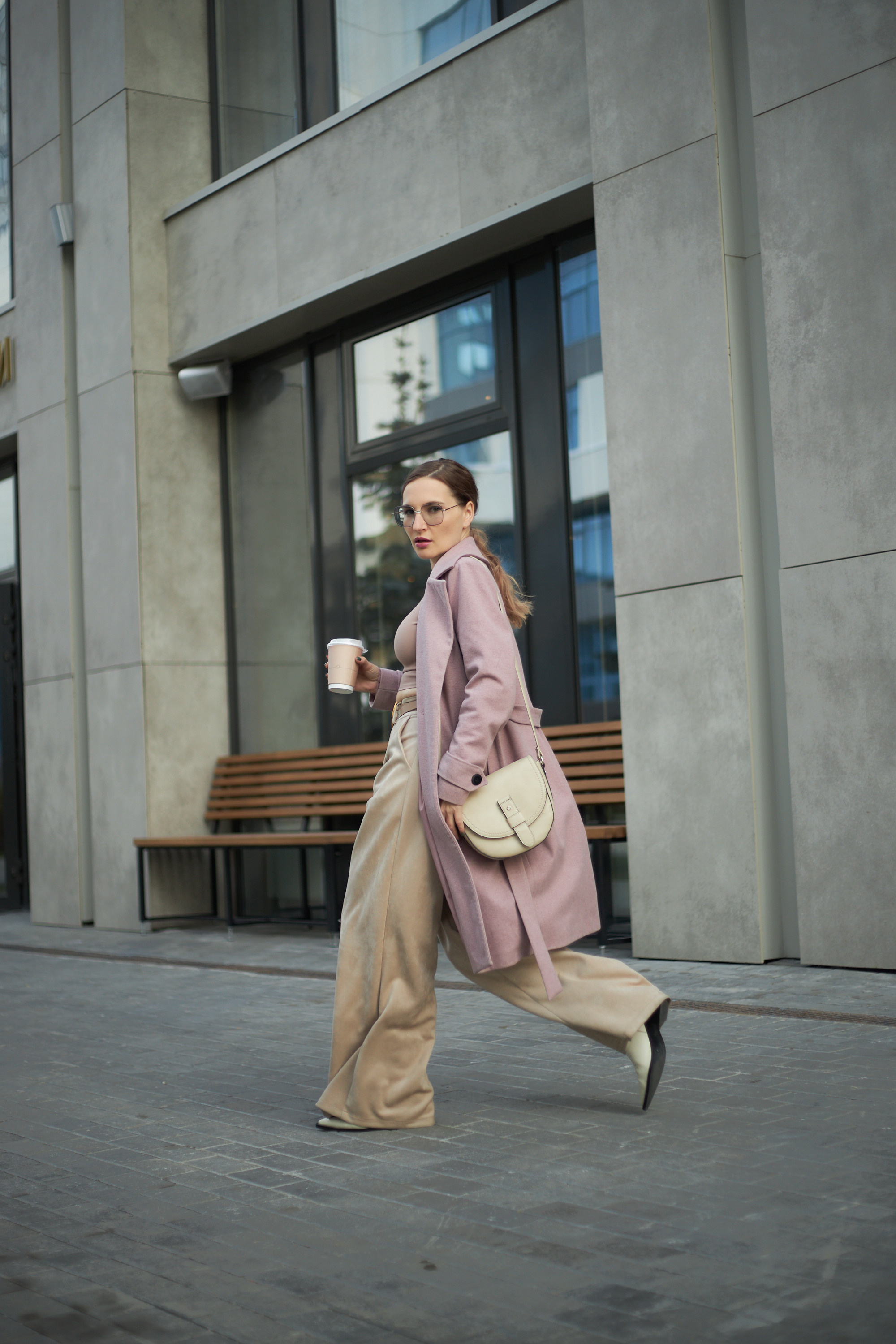 Контентная фотосъемка для бизнеса Екатеринбург бренд производство услуги фотограф Екб визуал для соцсетей заказать имидж съемка цена. Фотограф Екатеринбург Анастасия Жерновская | Маркетплейсы и нейрофото