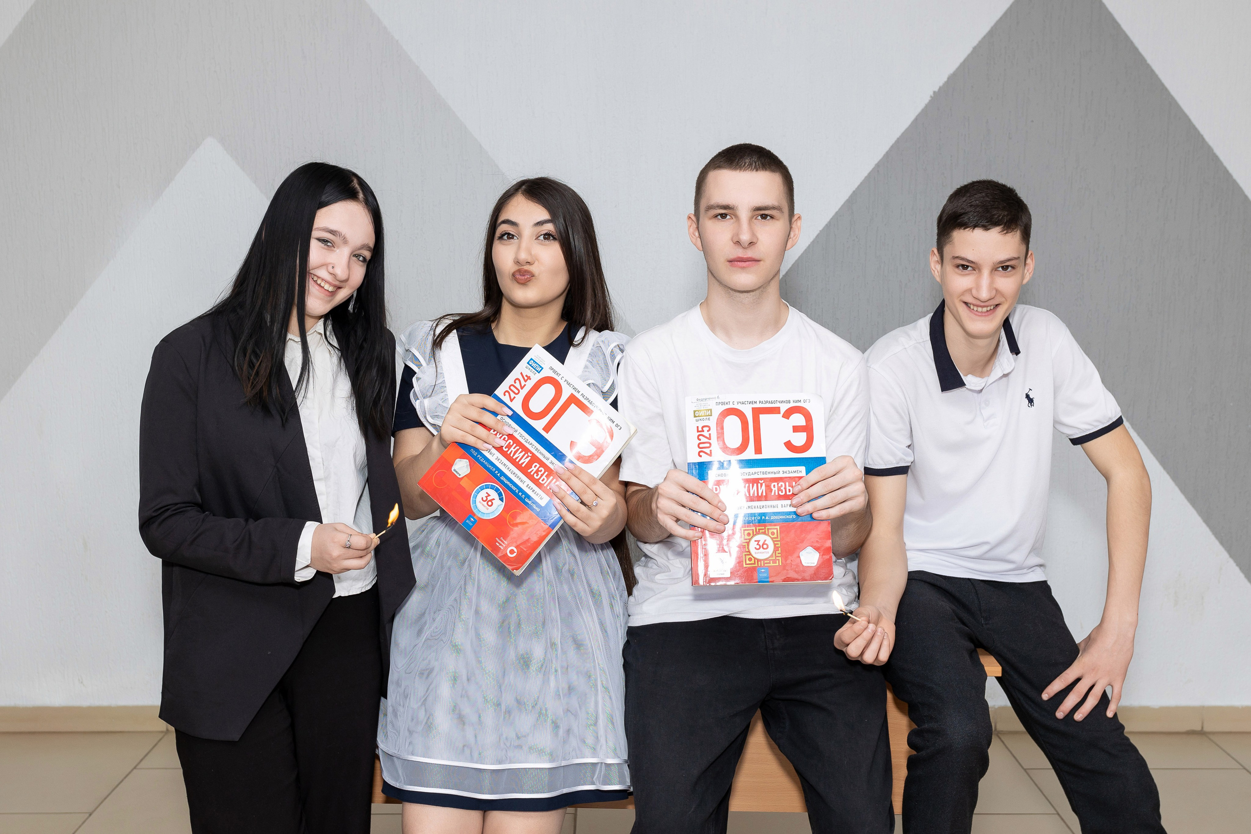 В школе. Выпускные альбомы Майкоп, Краснодар Елена Золотарева