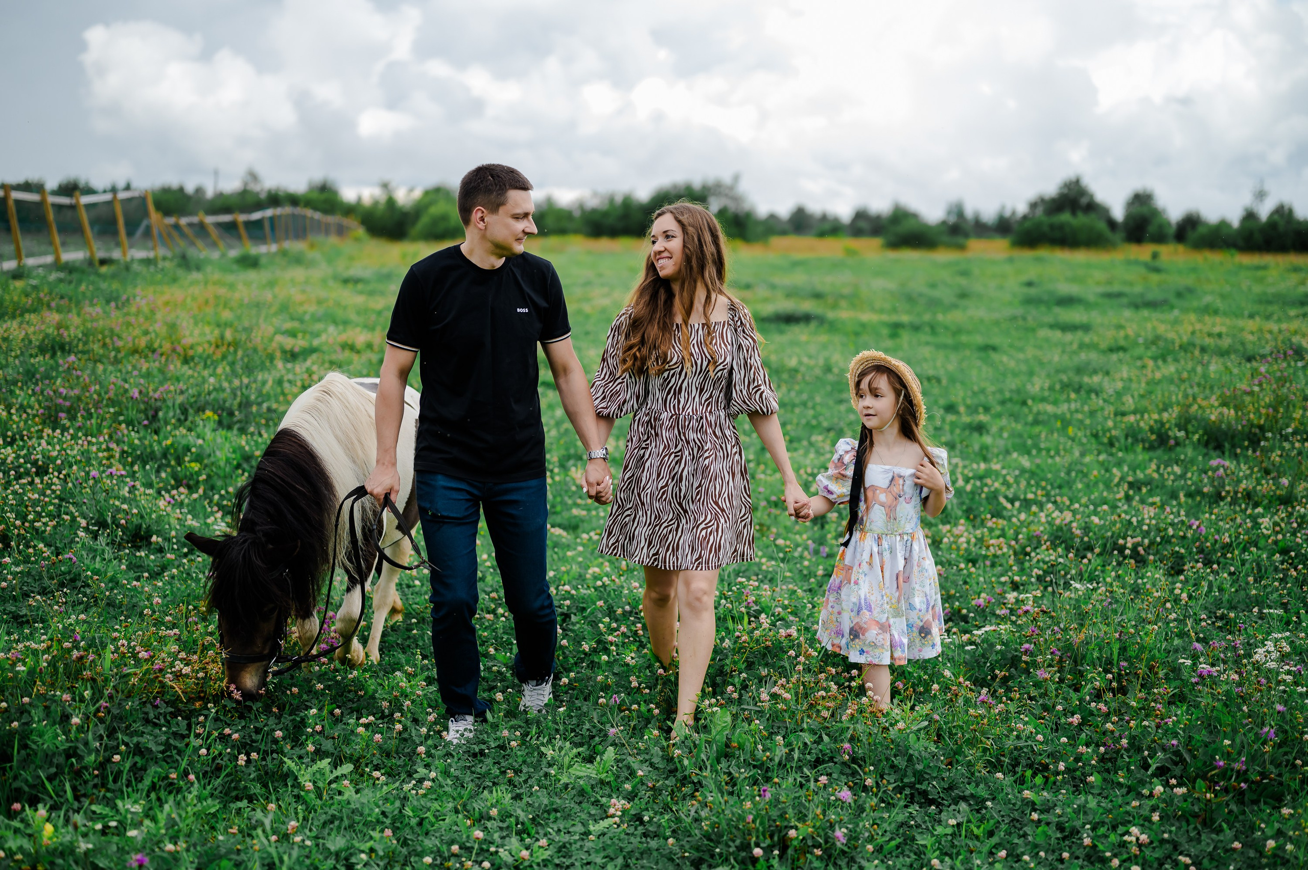 Фотосъемка с пони. Свадебный и семейный фотограф Евгения Кононова