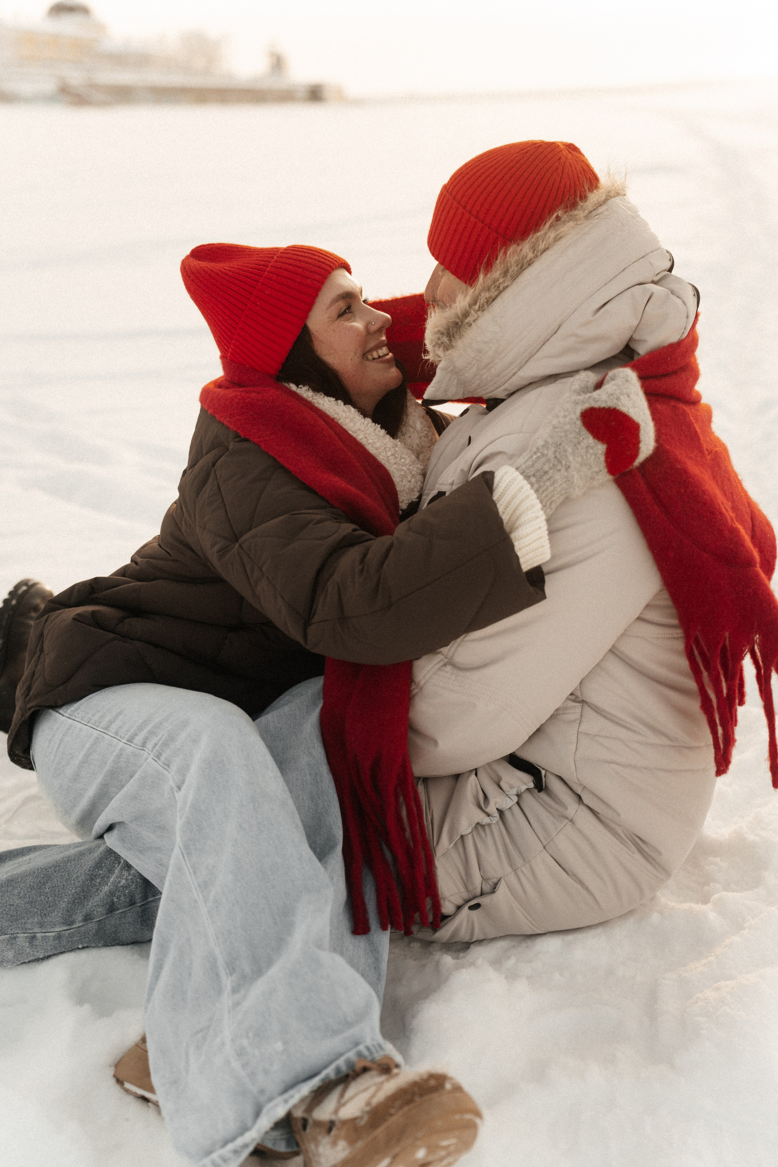 [our pulses aligned…]. Фотограф в Архангельске