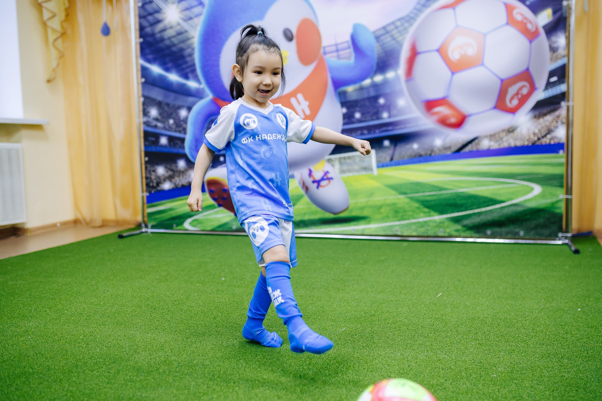 Фотосессия с кубком в детских садах г. Магнитогорска. Денис Прохоров Фотограф в г. Магнитогорск