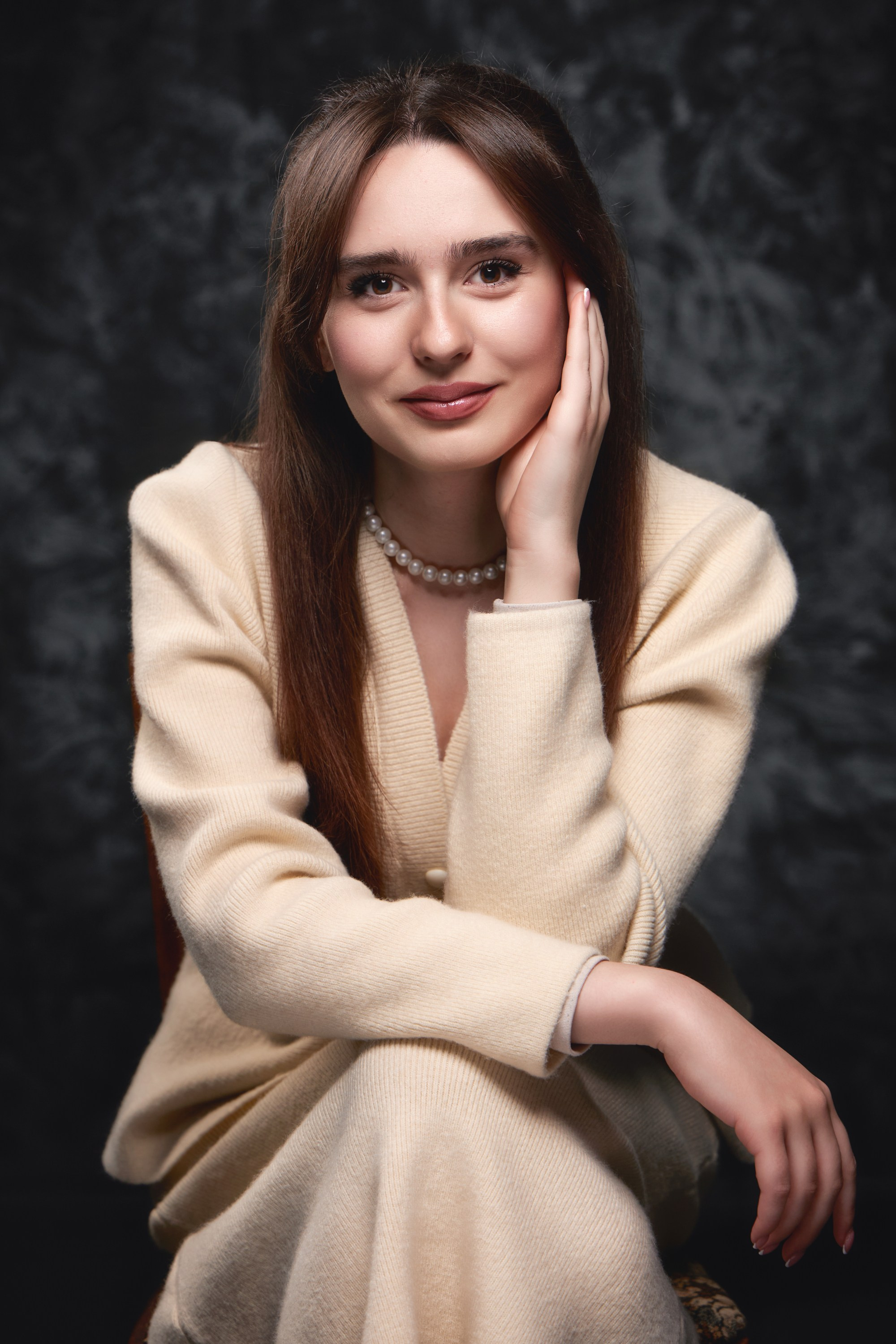 Сделать портрет в Зеленограде. Фотосъемка на портрет. Красивый портрет. Портретная фотосъемка. Фото на документы в Зеленограде. Фото на паспорт. Портретная фотостудия ЛукБук. Деловой портрет. Семейный портрет. Предметная фотосъемка