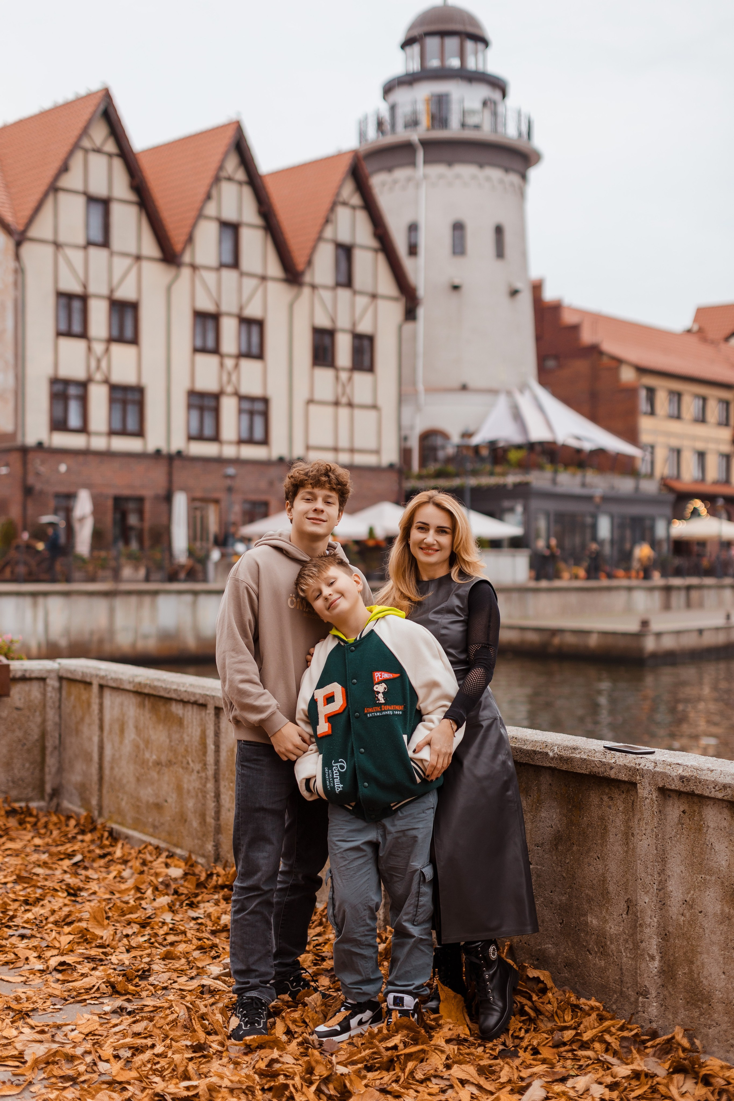 Семейная, золотая осень. Фотограф в Калининграде свадебная фотография, репортажная, фотосессии