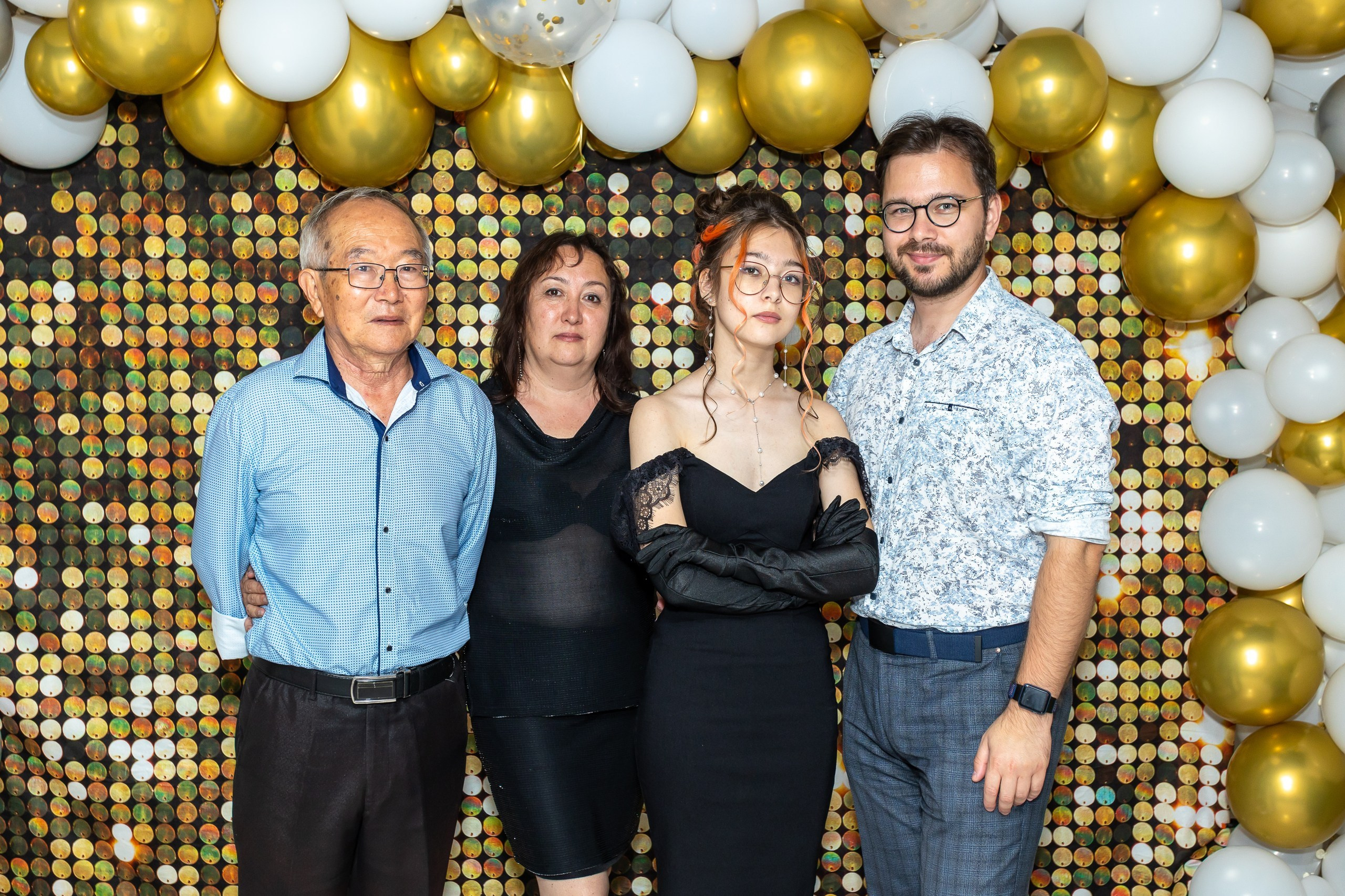 Вручение аттестата и выпускной вечер. Выпускные альбомы Майкоп, Краснодар Елена Золотарева