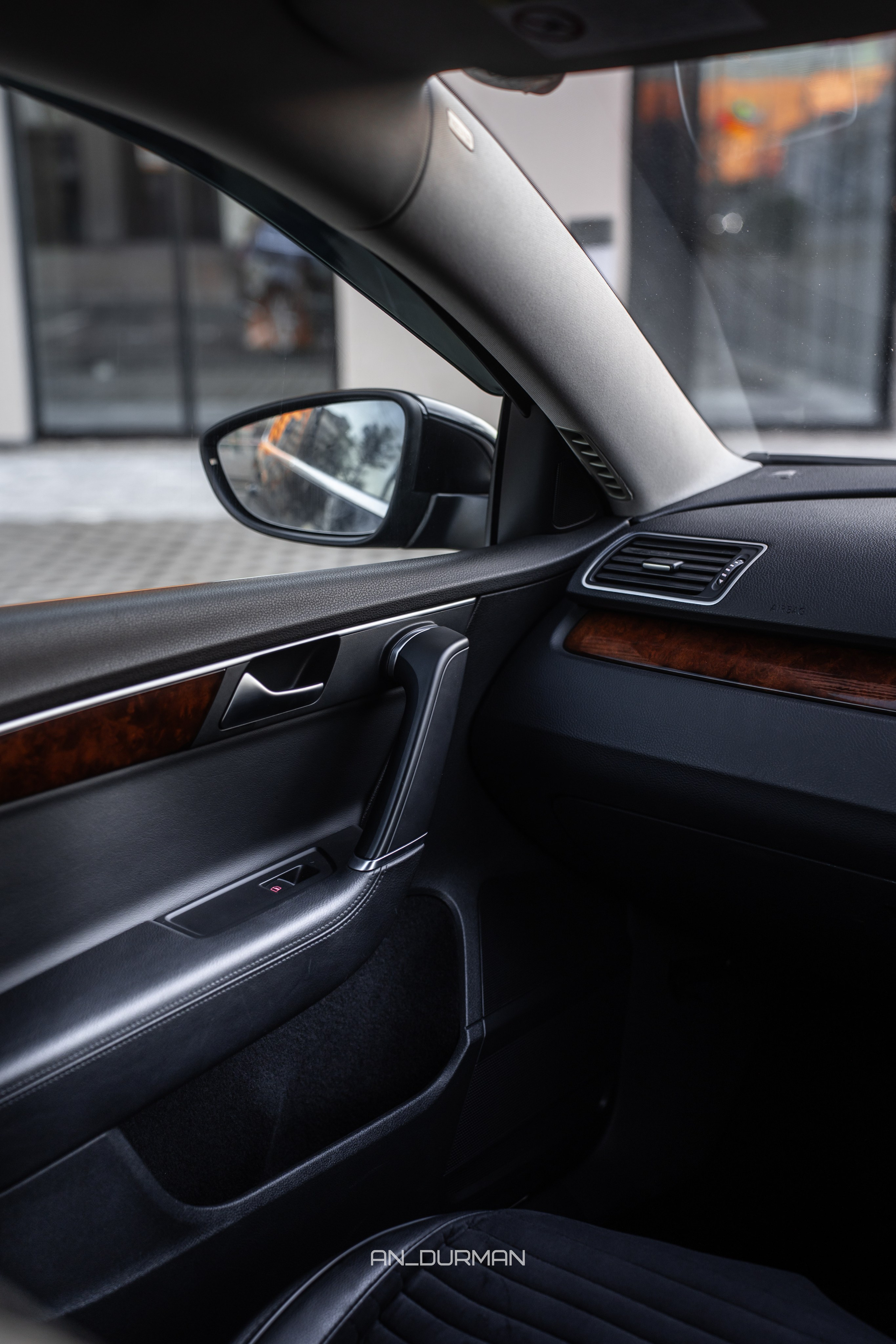 Volkswagen Passat. Фотограф, видеограф и пилот дрона на Байкале