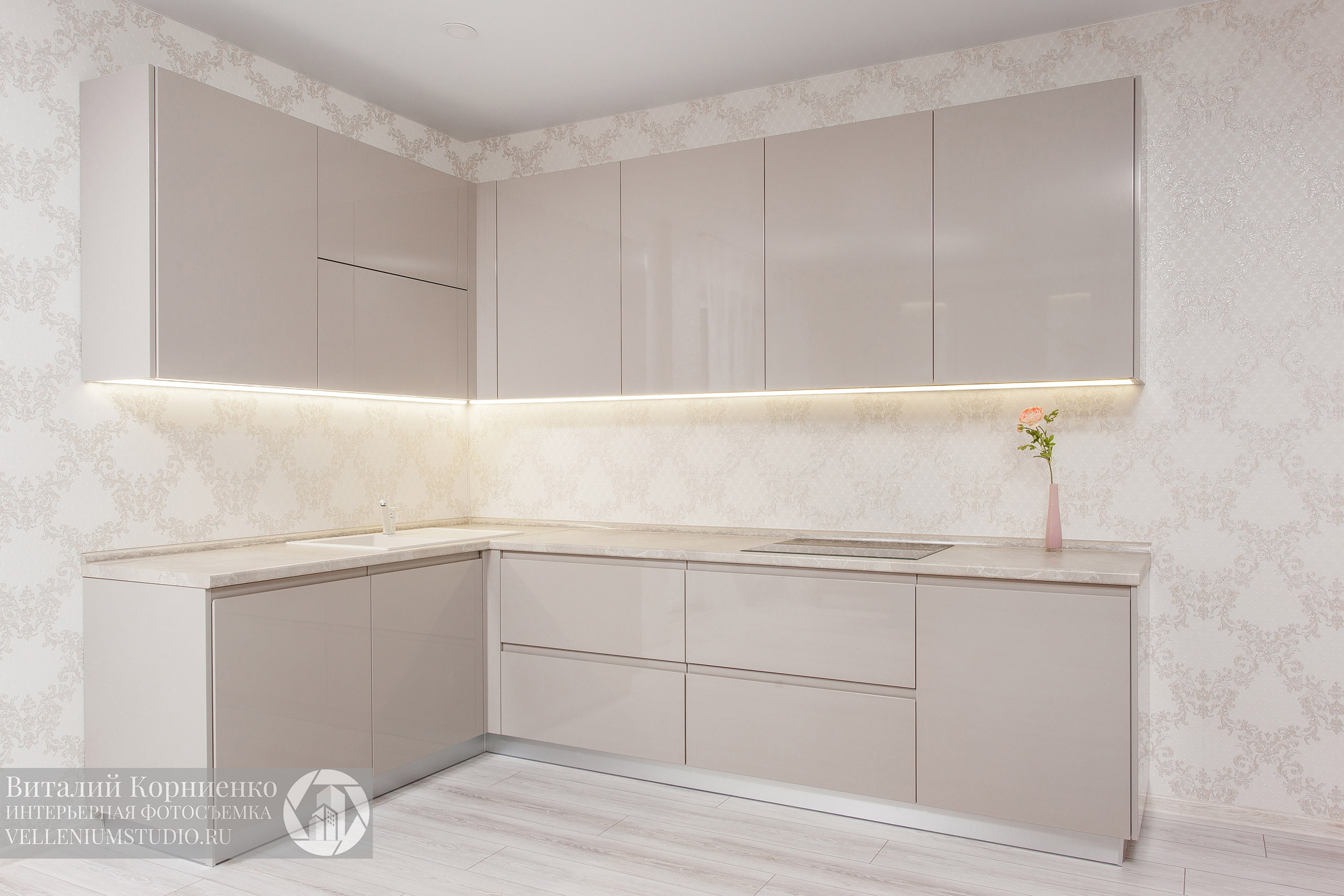 Фотосъемка салона кухонной мебели. Интерьерный фотограф Краснодар: профессионально по доступным ценам