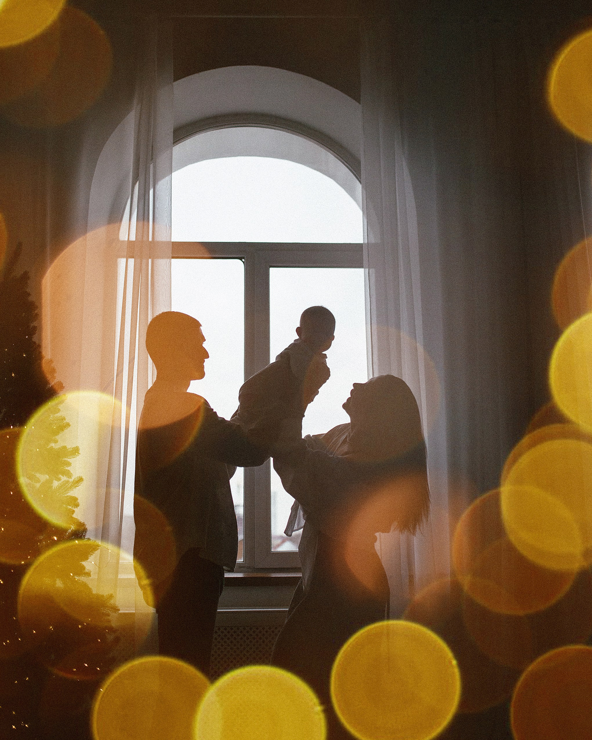 Новогодняя семейная фотосессия с маленьким ребенком. Семейный фотограф Дарья Едапина Новосибирск. Фотограф Дарья Едапина Новосибирск