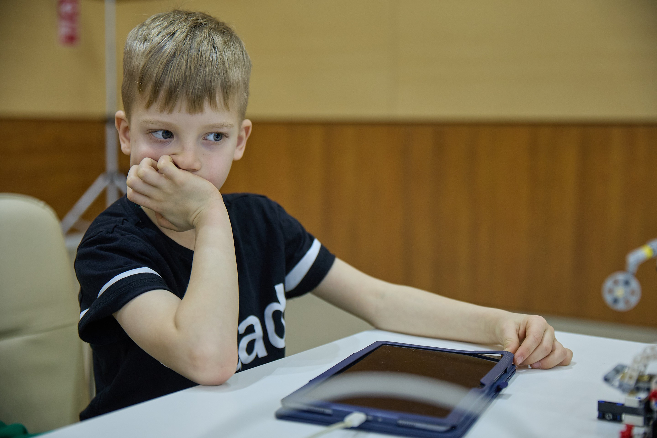 Соревнования по робототехнике. Профессиональный репортажный фотограф Инесса Иминова