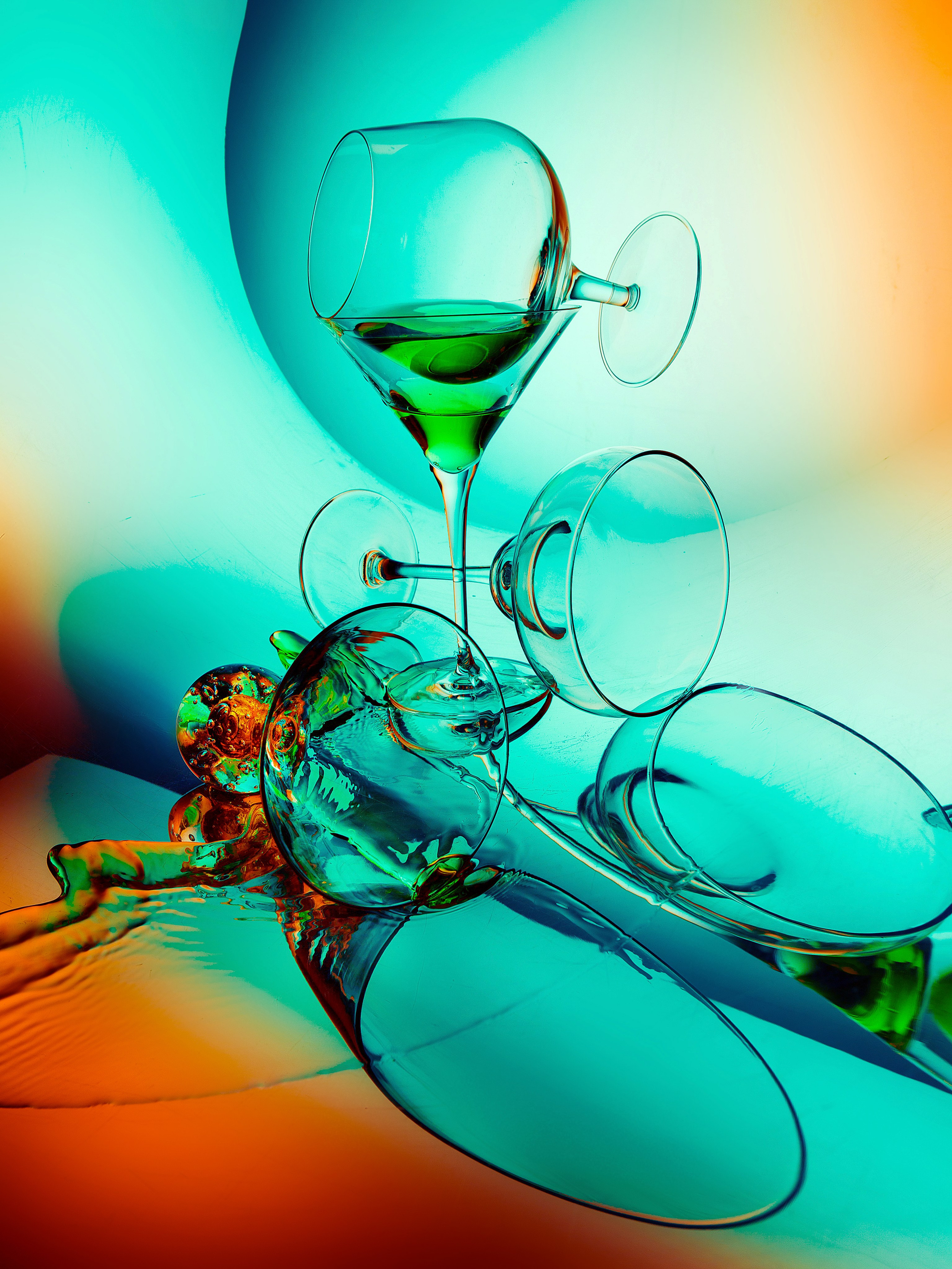 Пьяная чашка. Фотограф Мария Кольцова