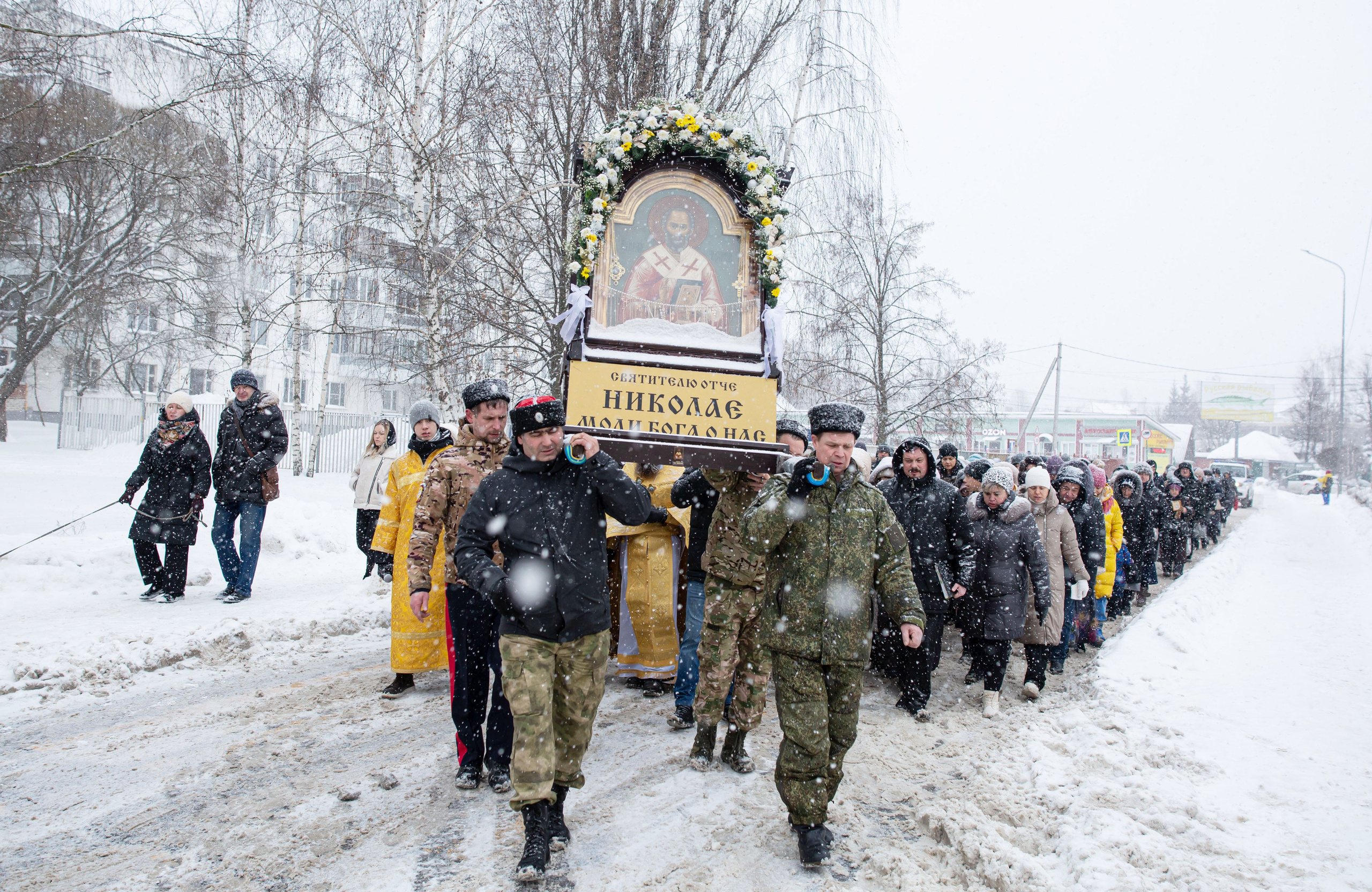 Крестный ход по д. Островцы Раменского городского округа. Семейный и детский фотограф Анна Петракова