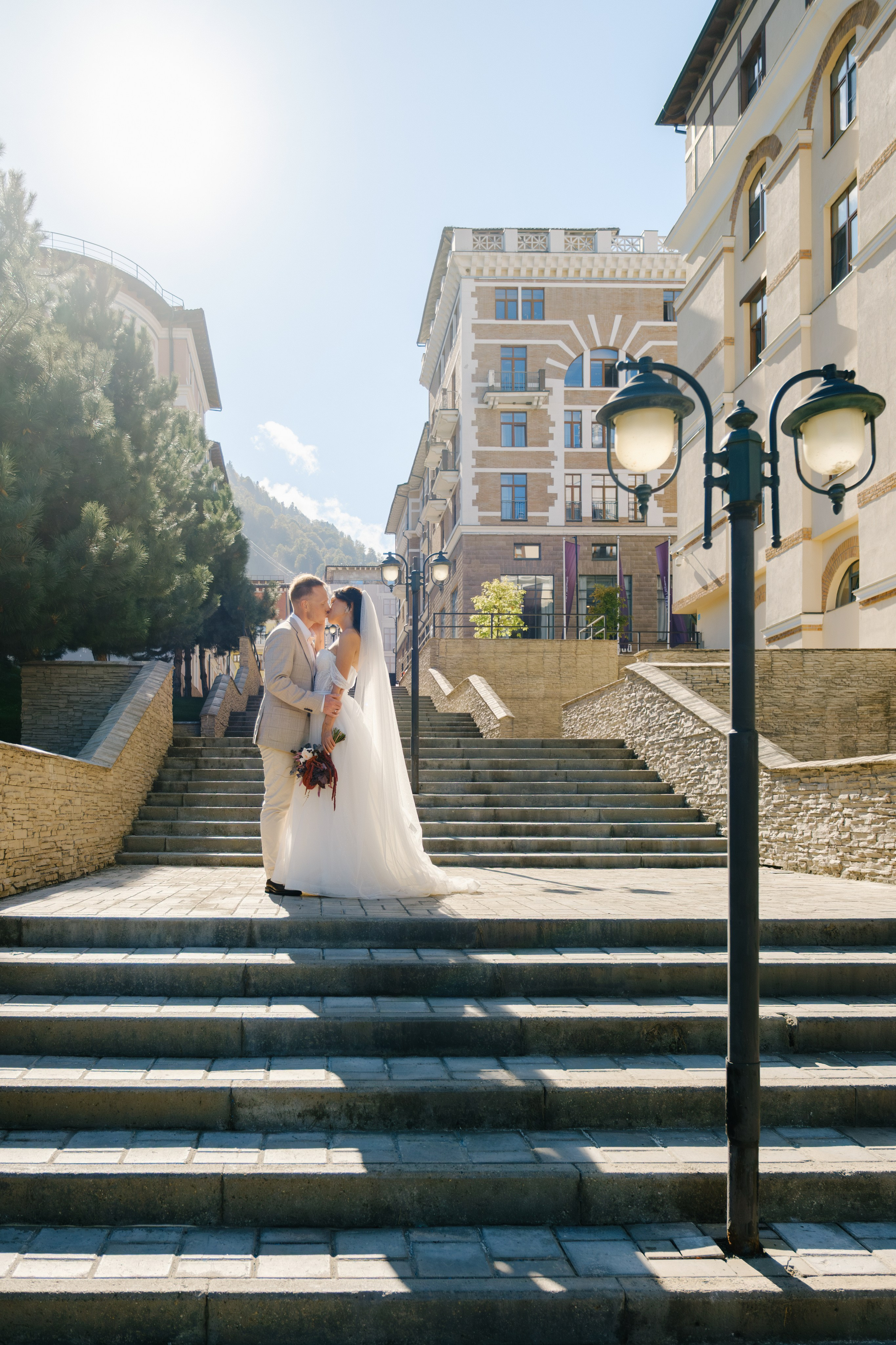 Две Здезды — Храм 19 века. Свадебный Видеограф Фотограф в Сочи