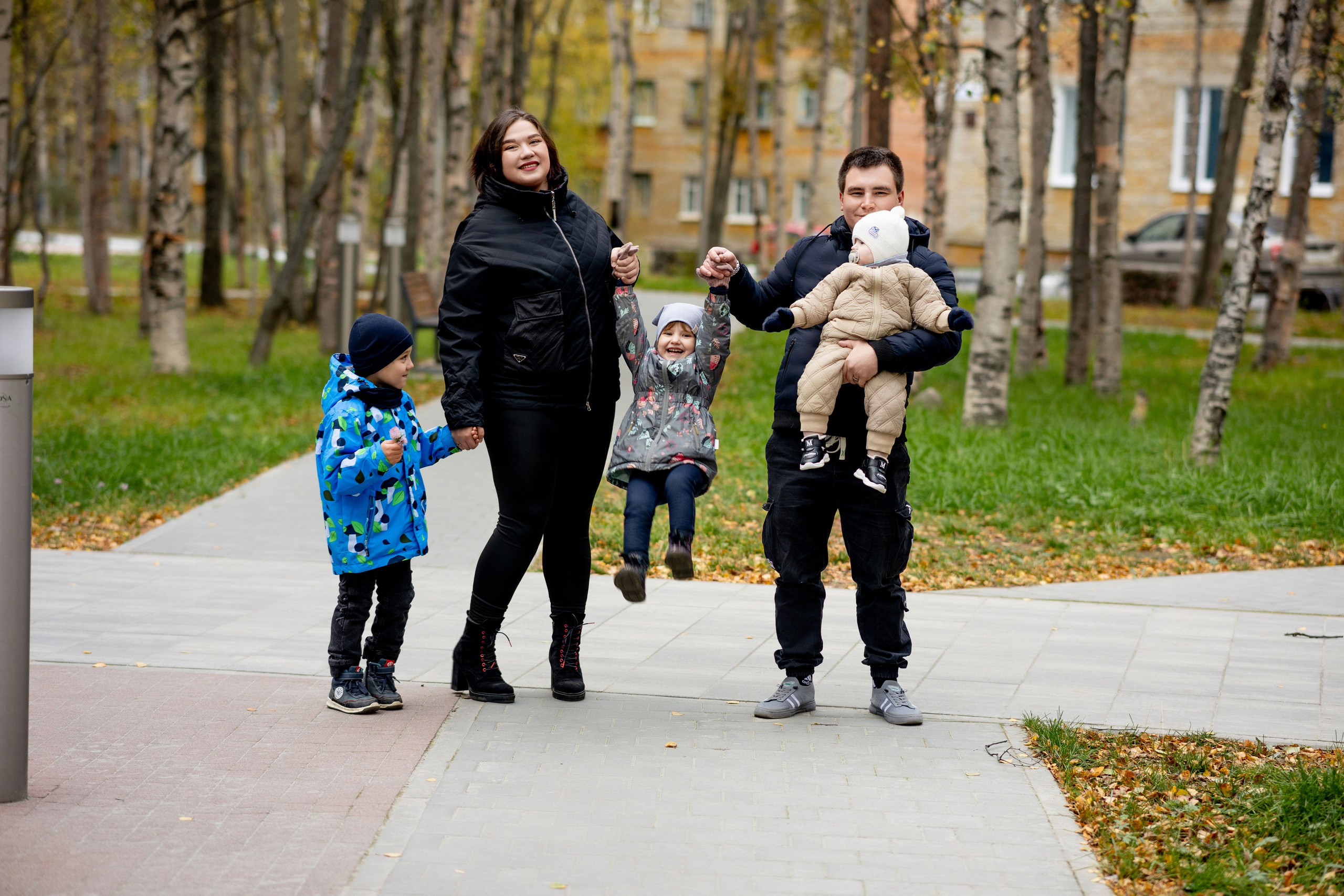 Семейная фотосессия 2024 год. Артём Печерин фотограф в Оленегорске