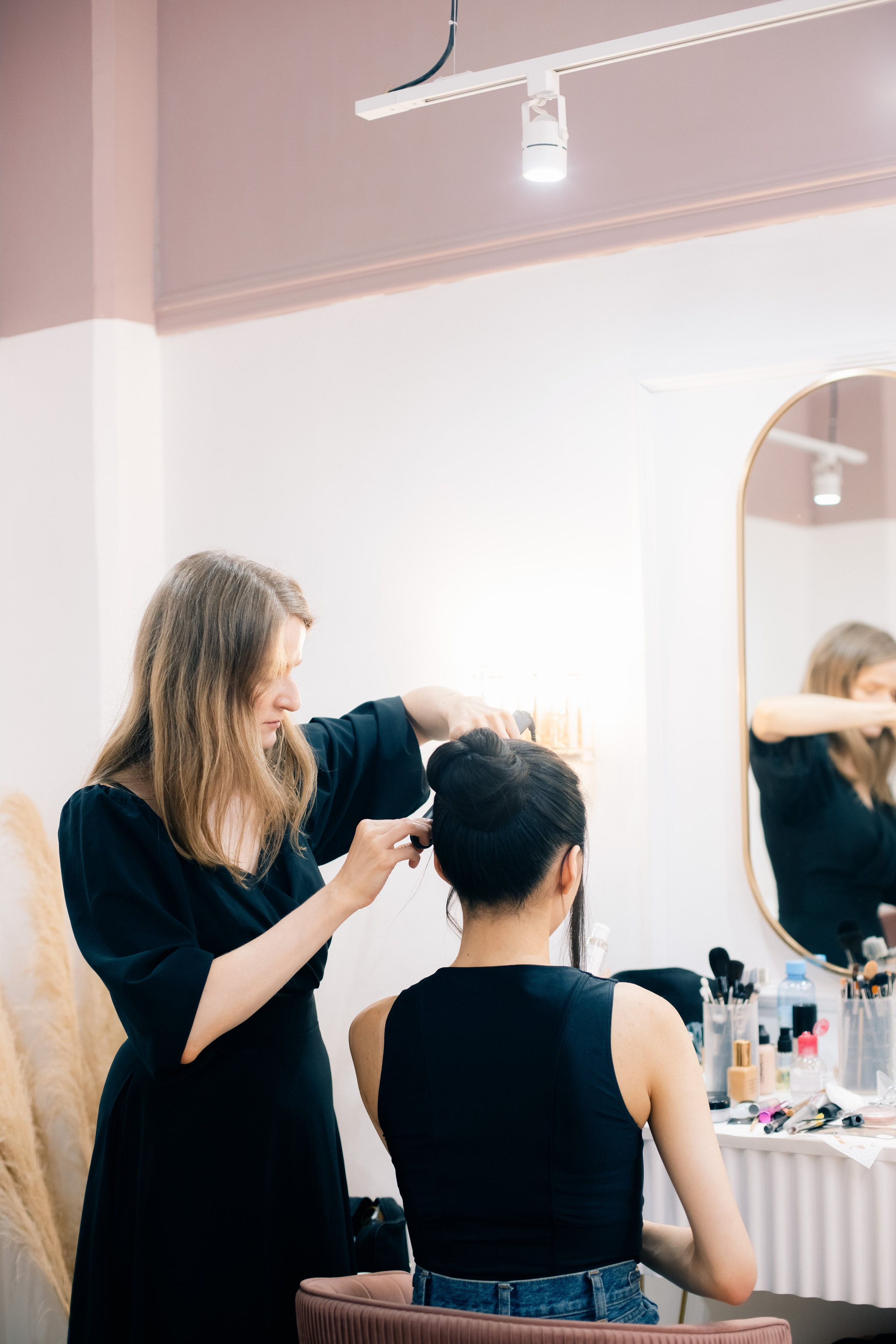 Olya MUAH. PASHAHARCE PHOTOGRAPHER & VIDEOGRAPHER