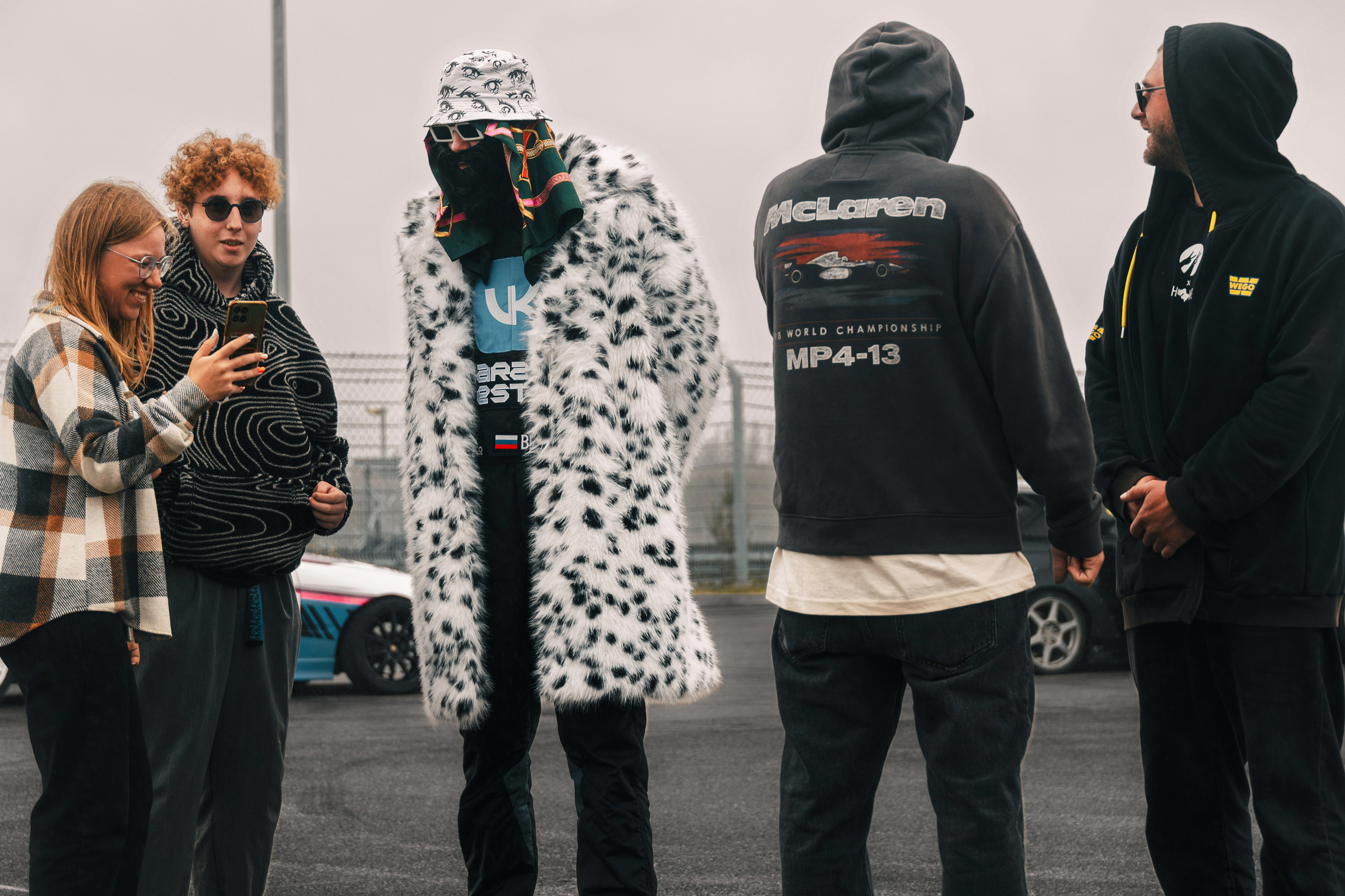 IDDC Этап 2: Бетонный Колизей и блогеры в деле