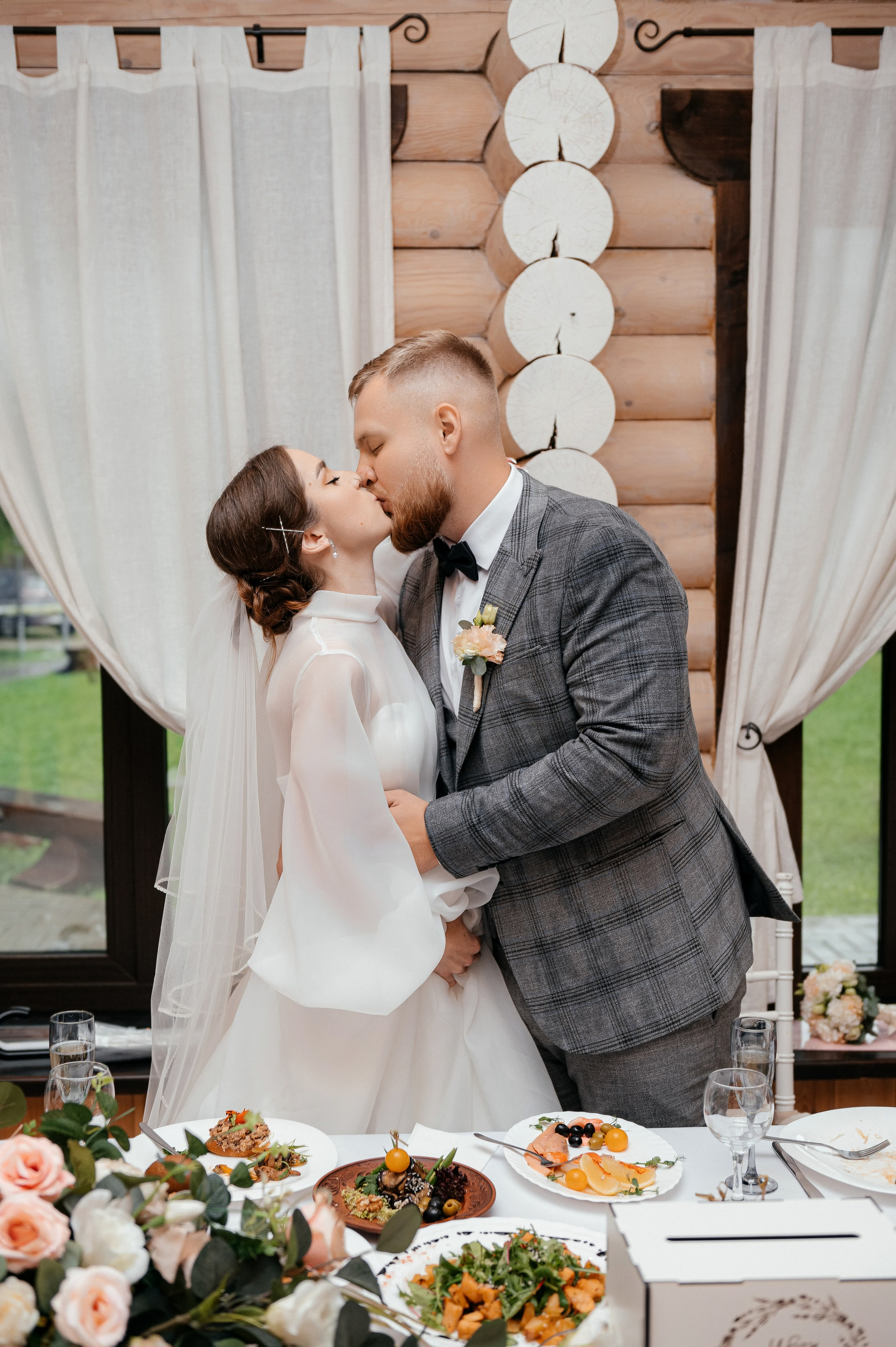 Дождик свадьбе не помеха! Гребнево, Барин. Свадебный и семейный фотограф Виктория Носачёва. Щелково, Москва и МО