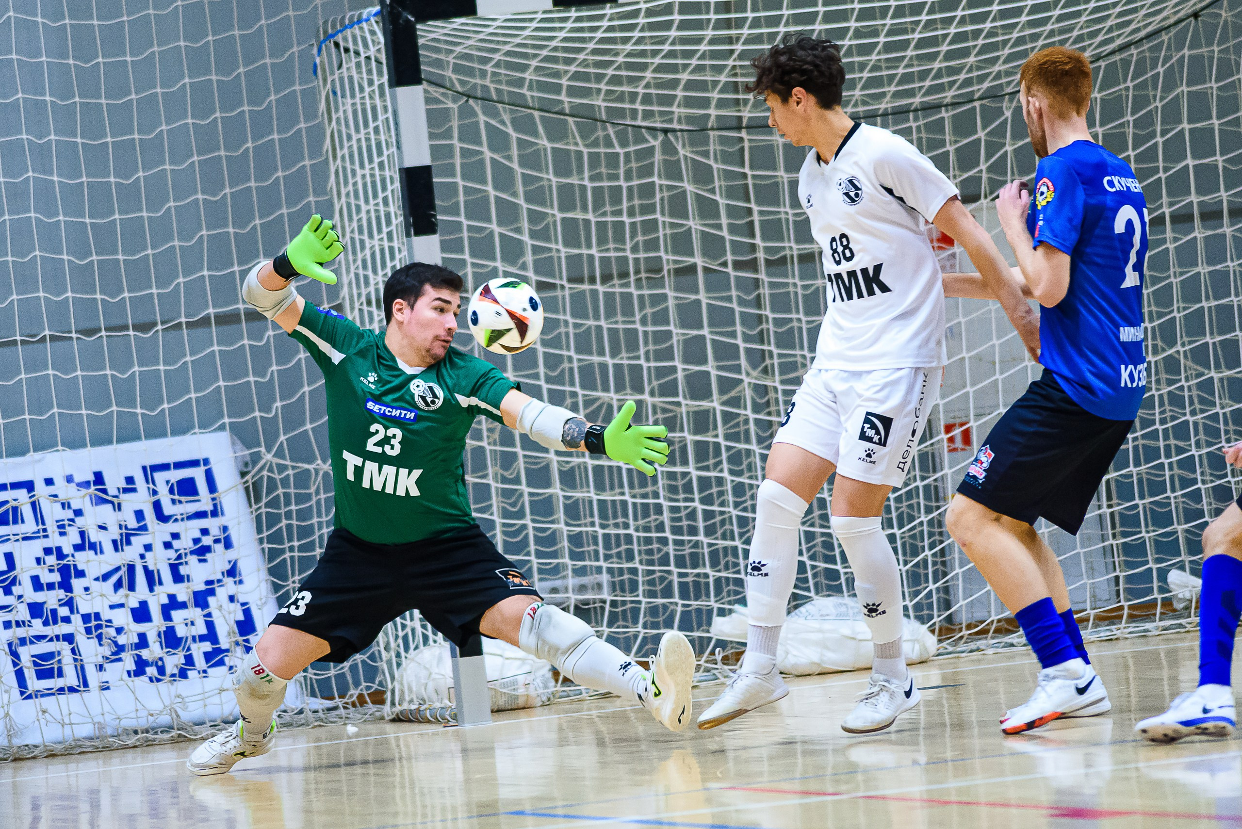 Высшая лига по футзалу — Сезон 2024-2025 — 2ой тур. Репортажный фотограф в Кемерово