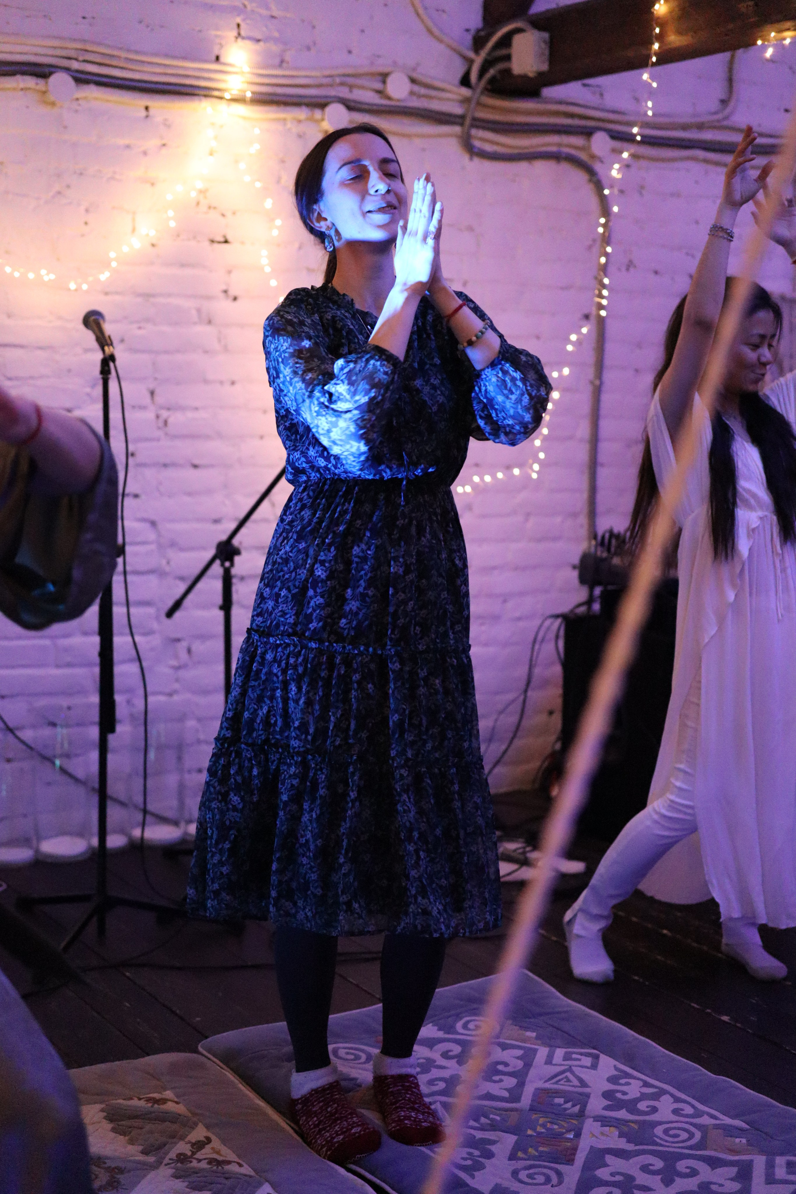 Bhakti Mantra. Photo Ninja