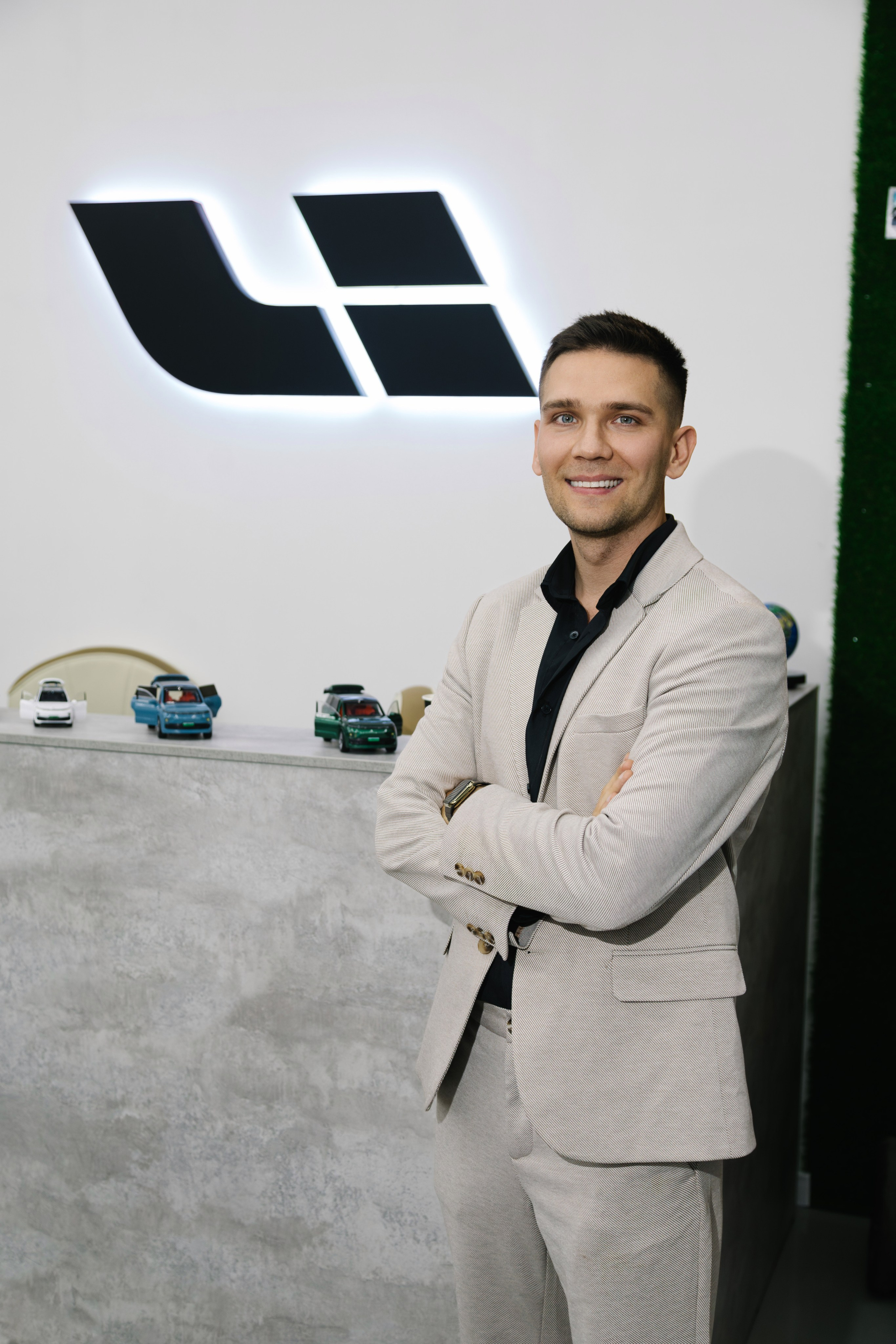 Открытие автосалона Li Auto. Артур Иликчян — Wedding & Event фотограф в Краснодаре