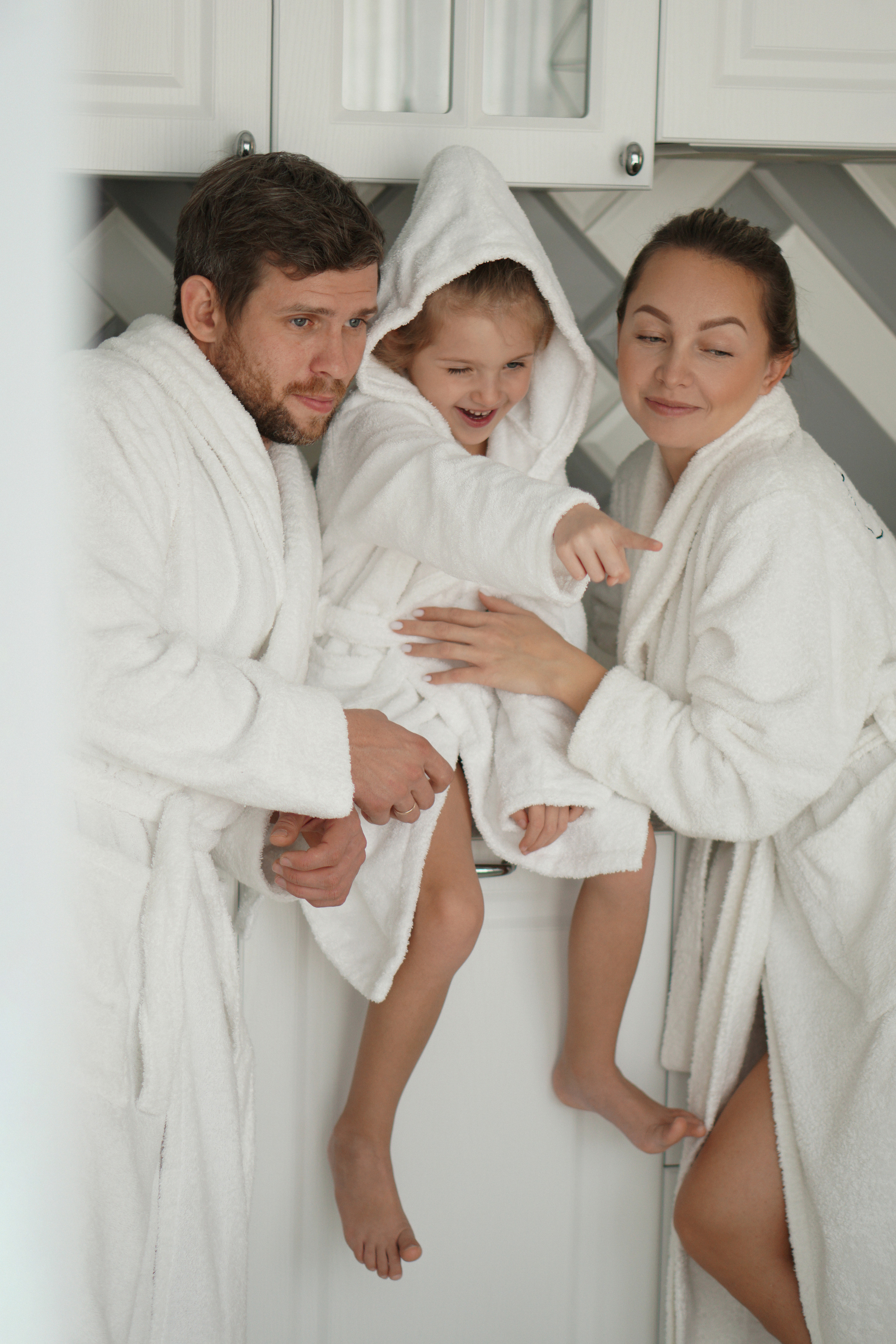 Костя, Таня и Лизи. Главная