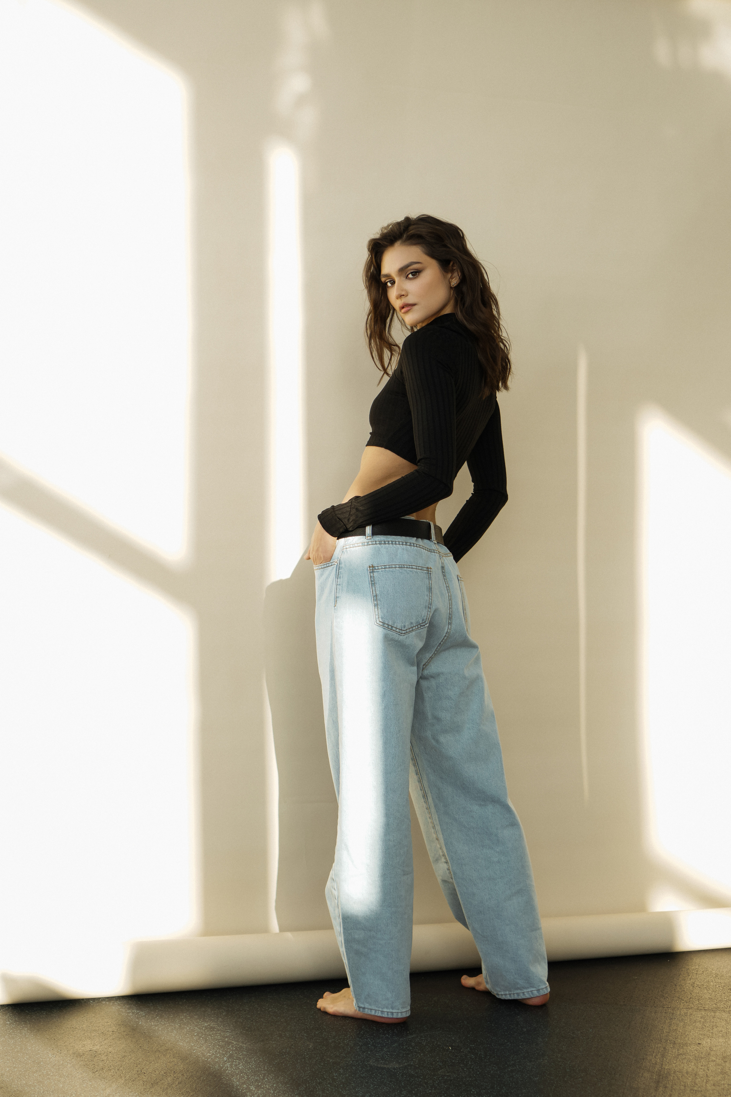 Яна. Главная