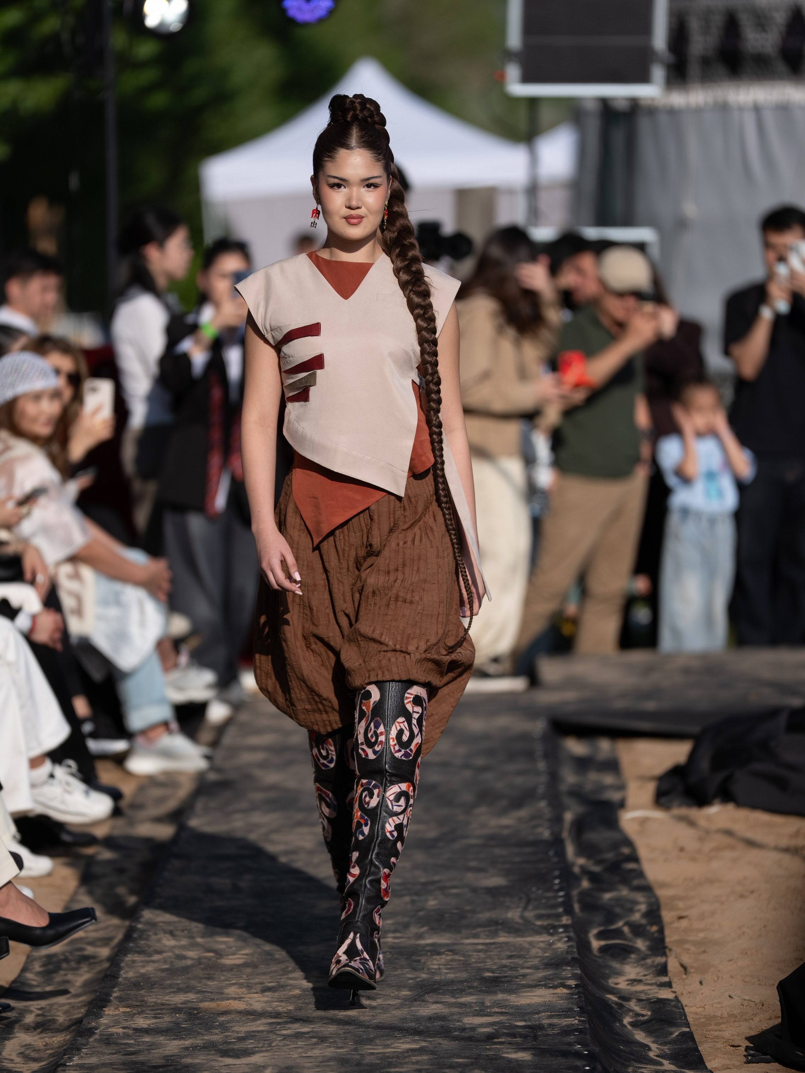 Designer Dariya Kuatzhan. Сайт Алматинского НЮ АРТ, будуар и фэшн фотографа Дениса Карпенко