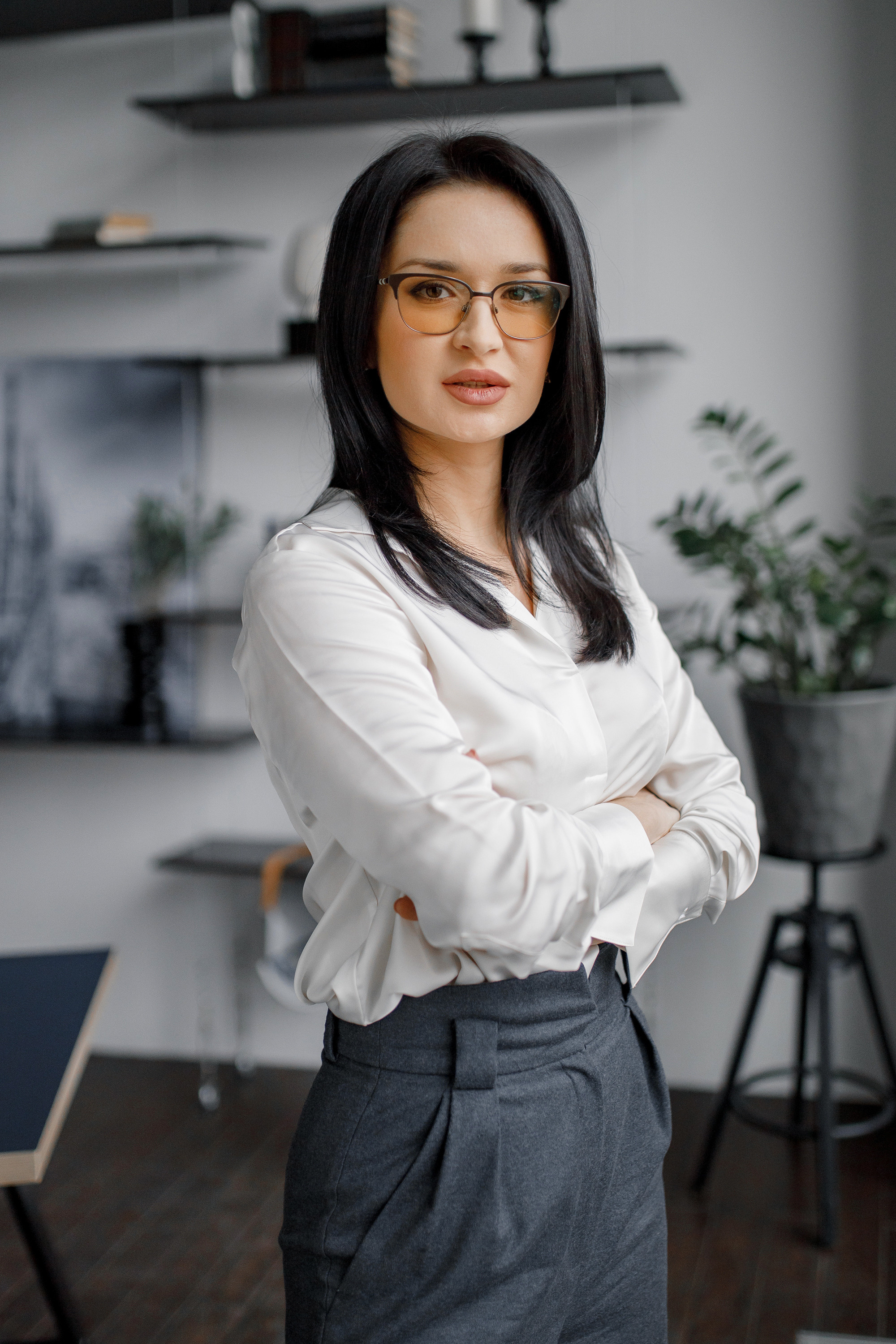 Бизнес портреты женские. Корпоративный и репортажный фотограф Москва
