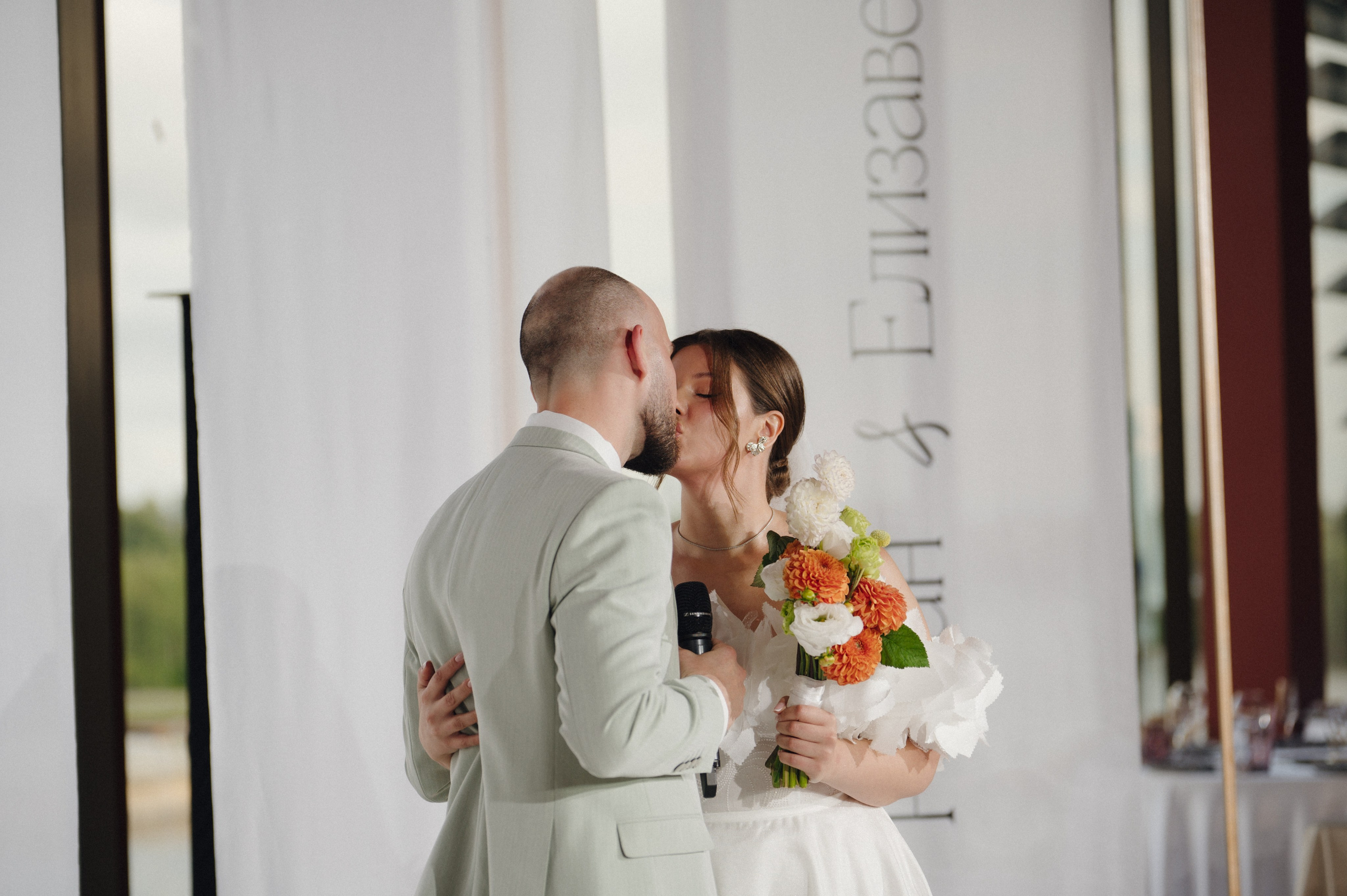 Елизавета и Роман. Репортажный и свадебный фотограф в Сургуте