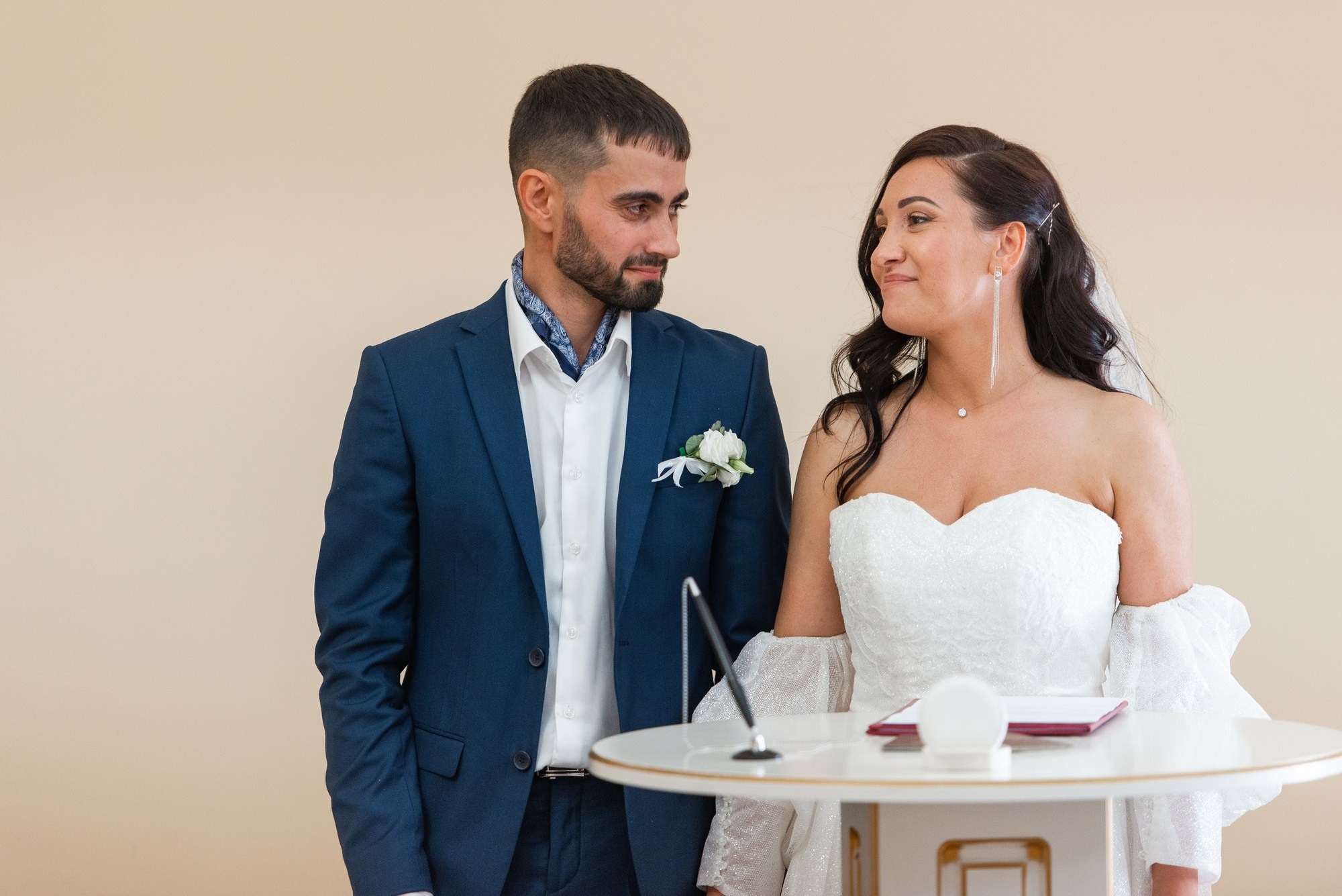 Марат и Римма. Эмоции. Свадебный и семейный фотограф в Омске Мормулев Михаил