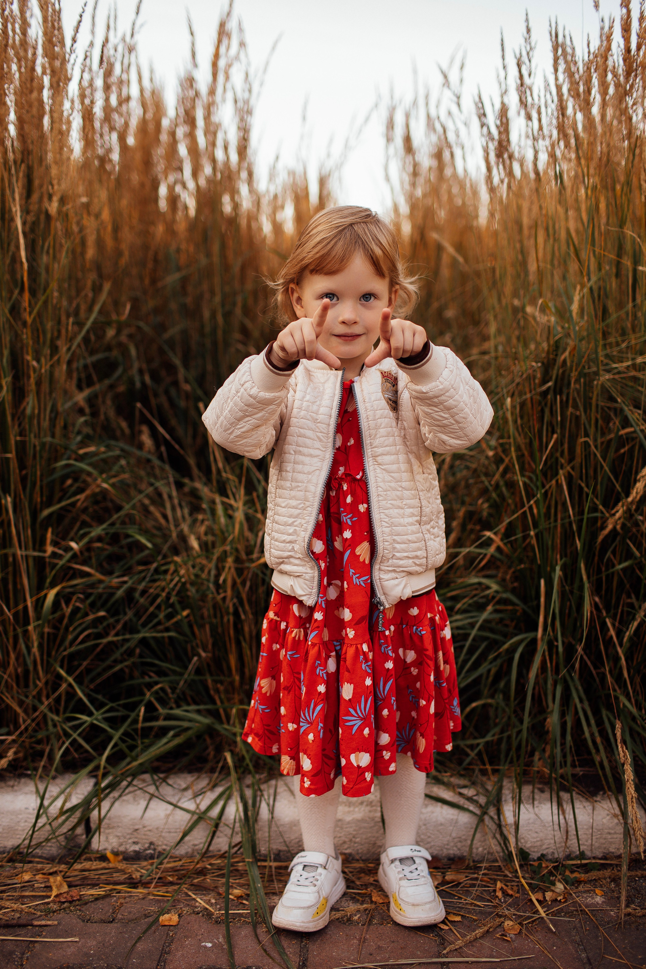 Саша Наташа и Анжелика. Семейная съемка — это красивый способ признаться своей семье в любви