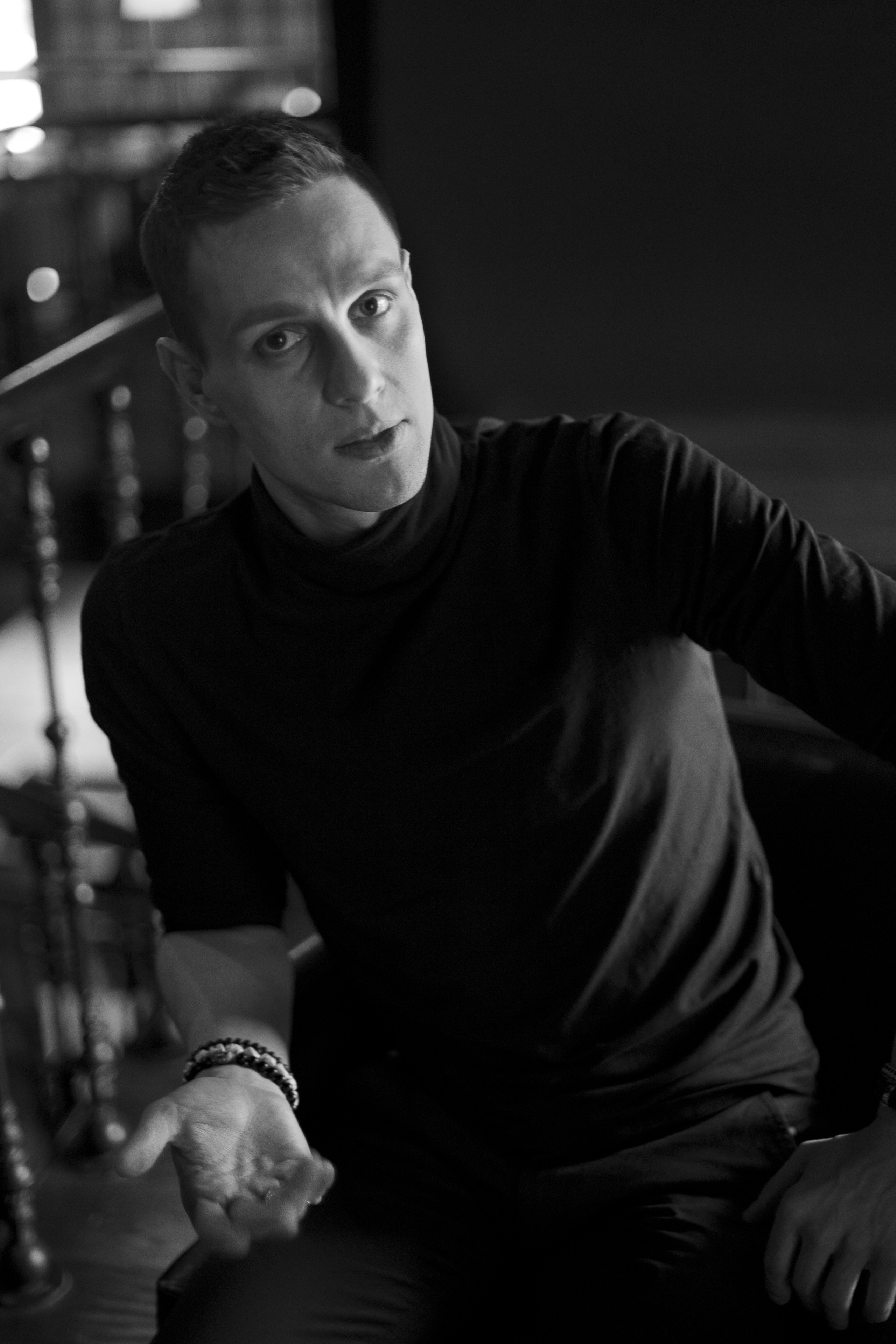 Илья Ларионов. иллюзионист. Психолог с фотоаппаратом Зимина Оксана