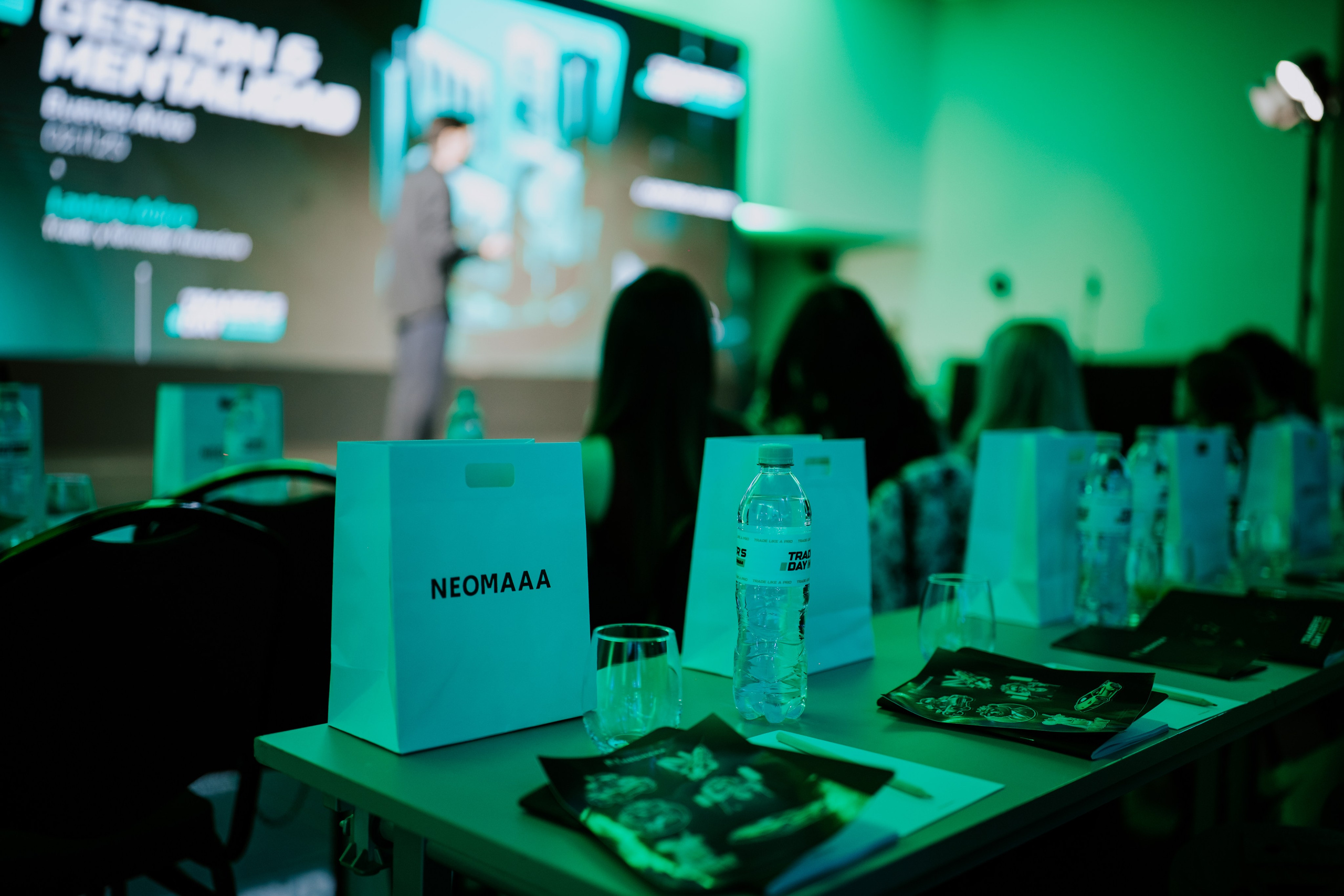 TRADERS DAY By NeomAAA Argentina. NeomAAA Funds Gallery