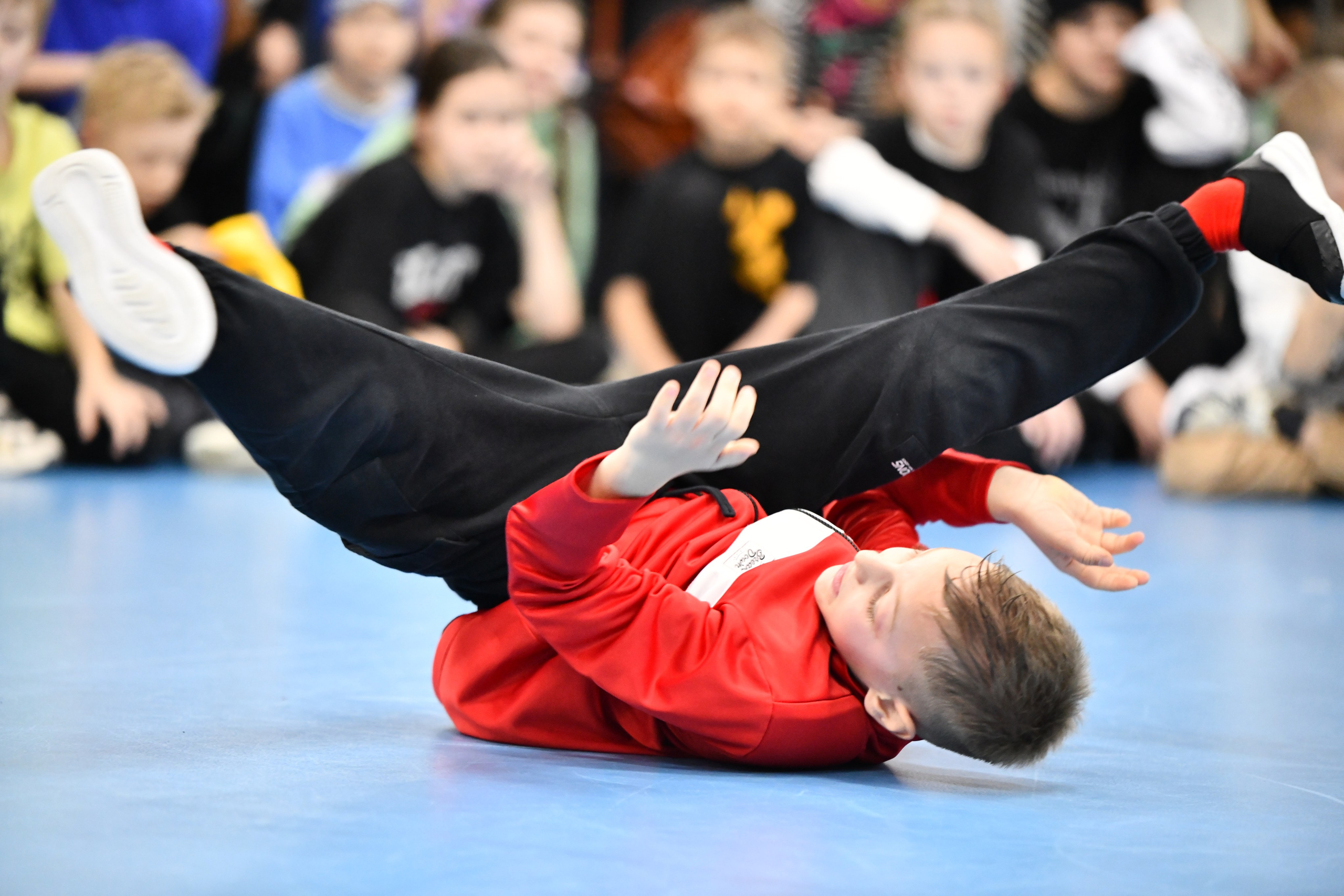 Брейк-данс. «Дворцовые перевороты». Фото детских спортивных мероприятий и всякое интересное через объектив