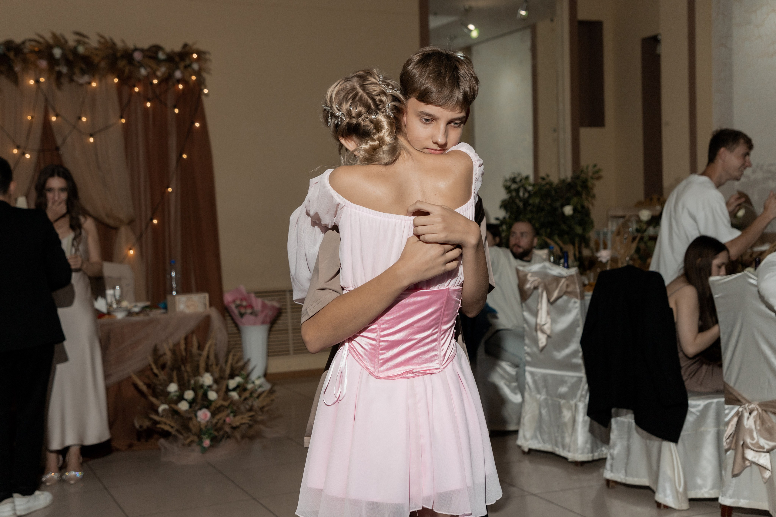 Роман и Александра (банкет). Свадебный фотограф Ангелина Сунгатулина | Саратов | Балаково | Вольск