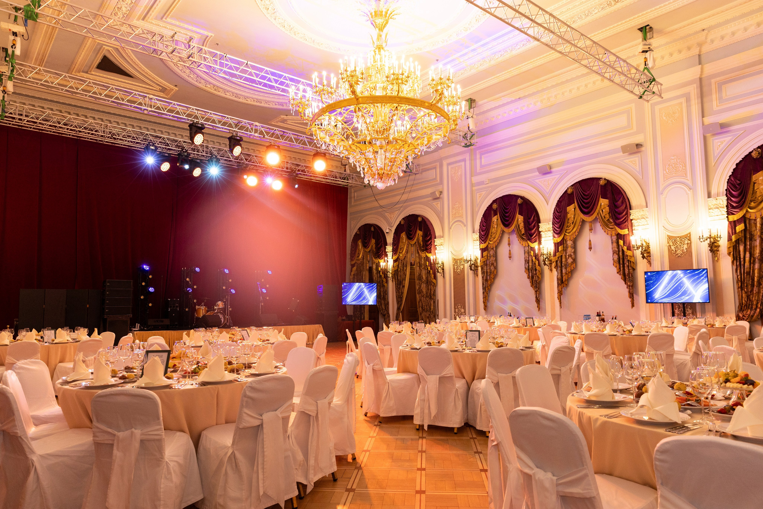 Новогодний корпоратив компании Интратул. Фотограф на корпоратив Спб / Москва