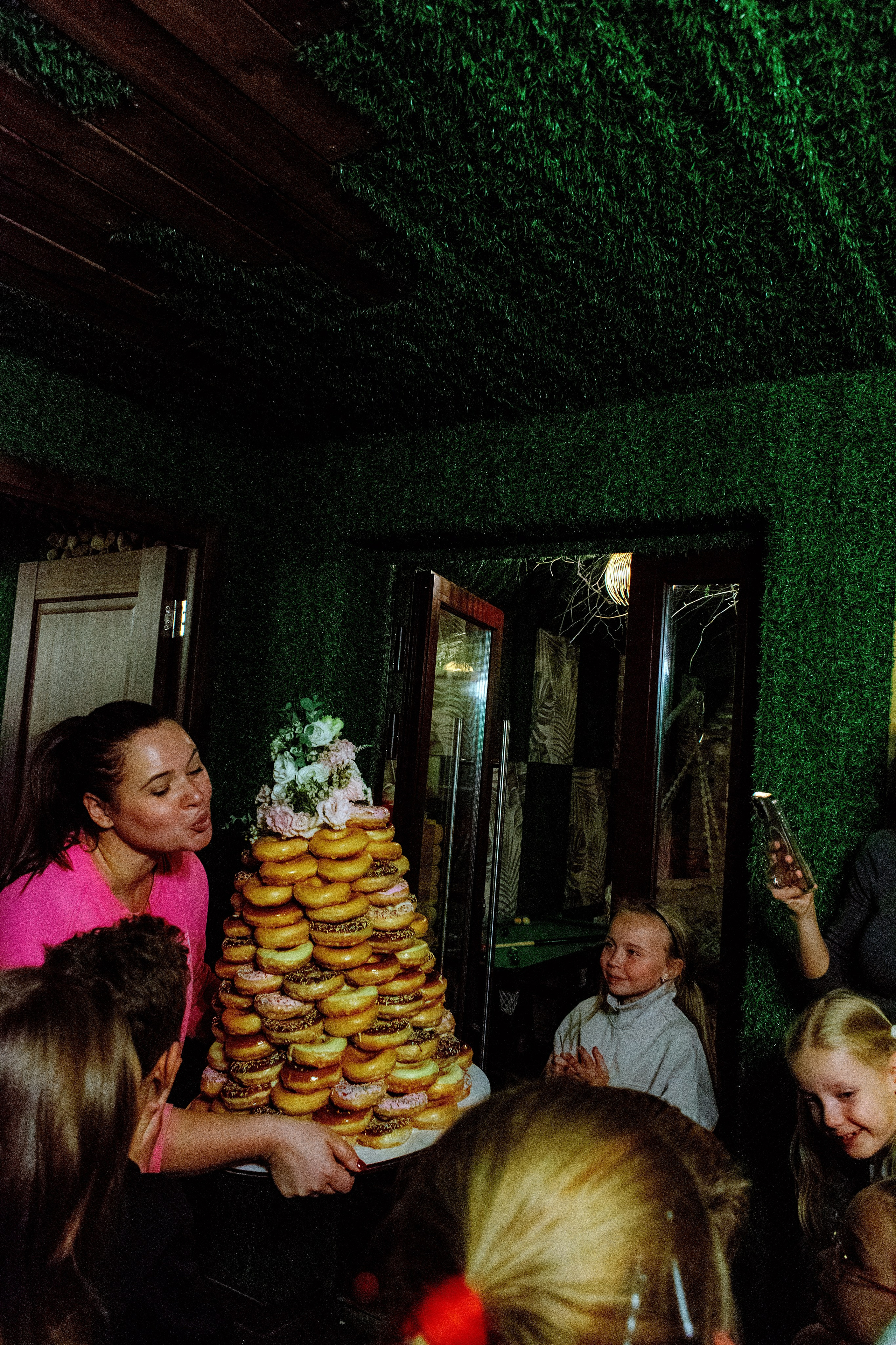 Лиза 8 лет. Поставщики эмоций