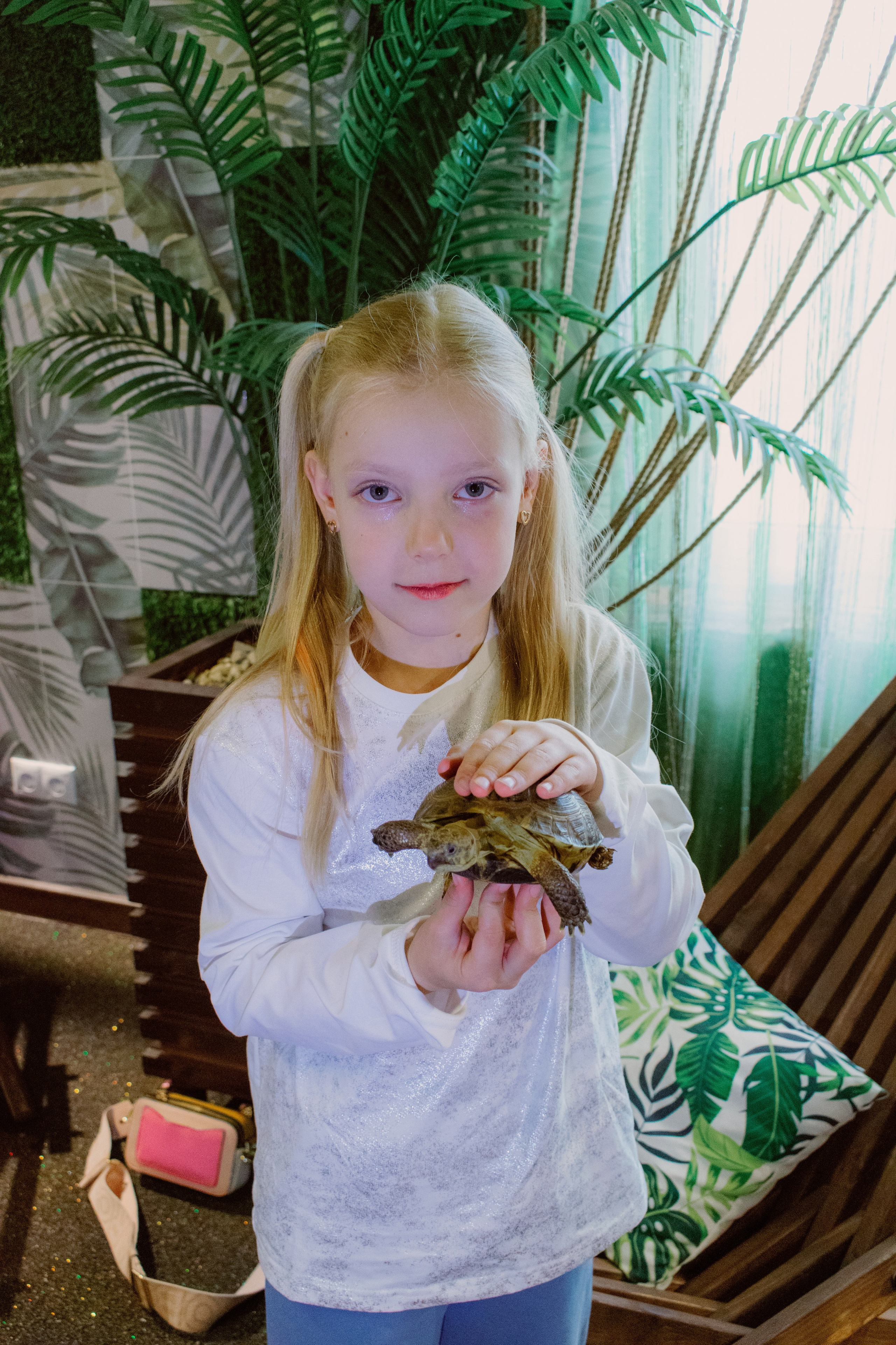 Лиза 8 лет. Поставщики эмоций