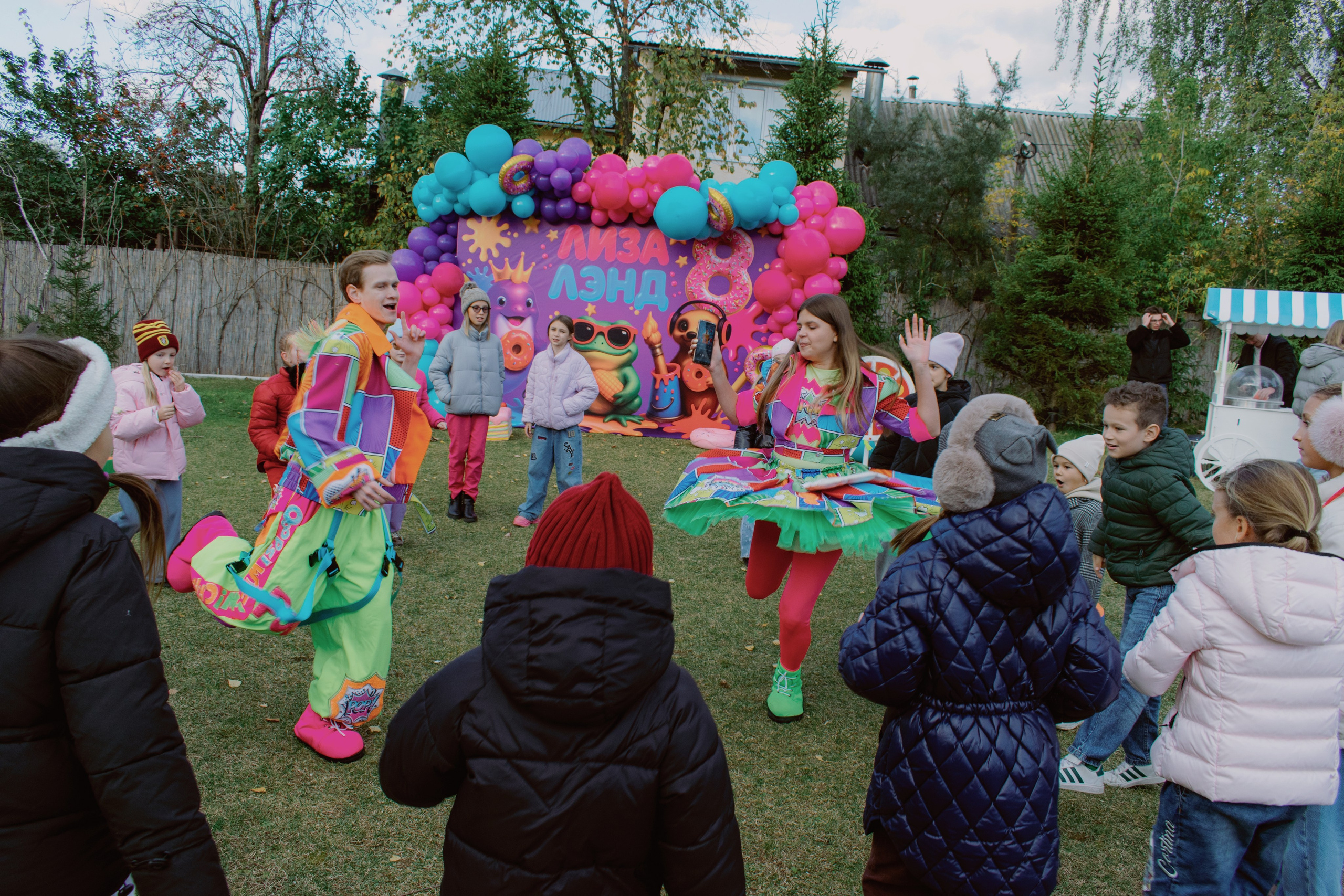 Лиза 8 лет. Поставщики эмоций