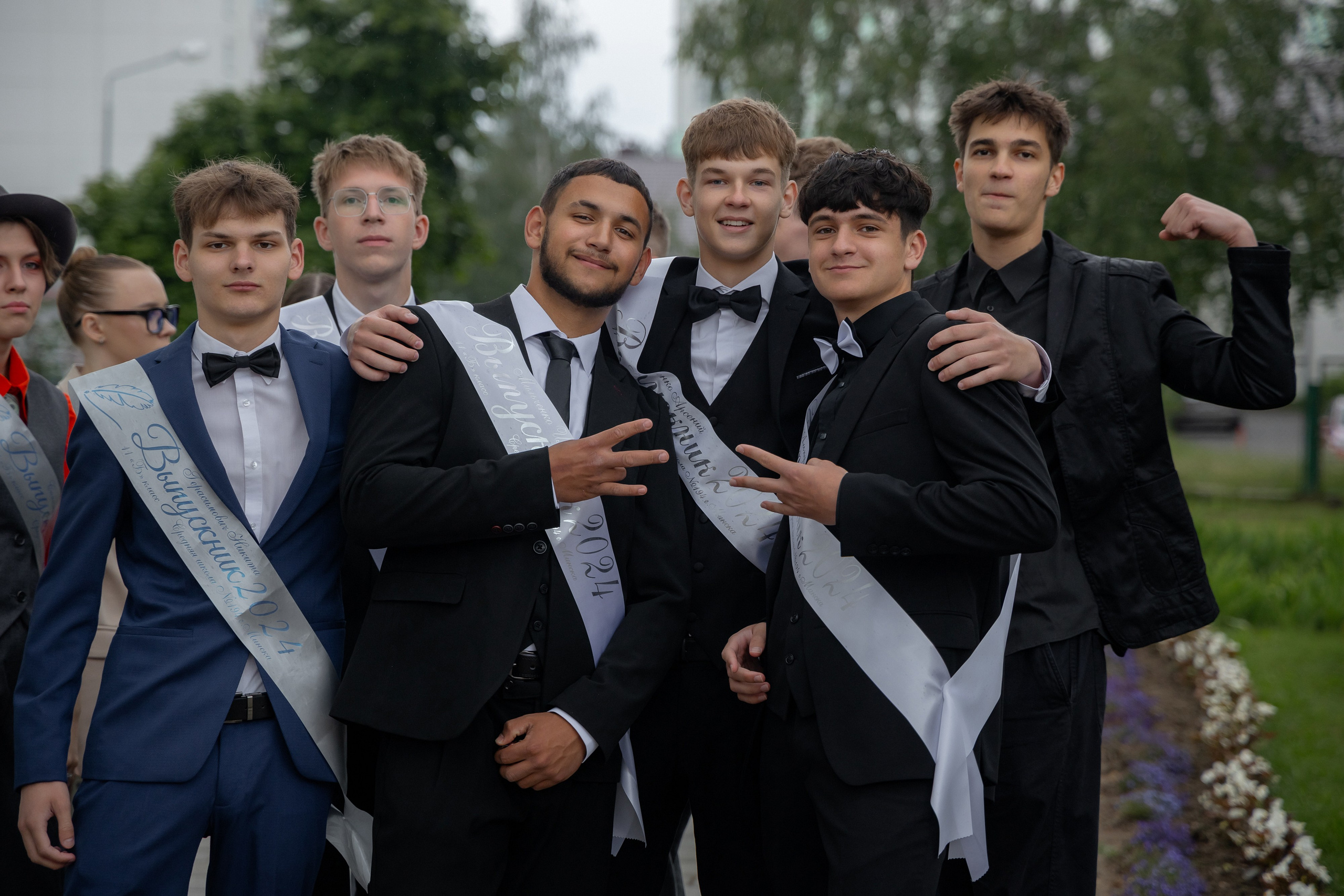 Школьный выпускной 2024 год в Соколе (Минск). Свадебный фотограф в Минске/Беларуси Сергей Спиридонов