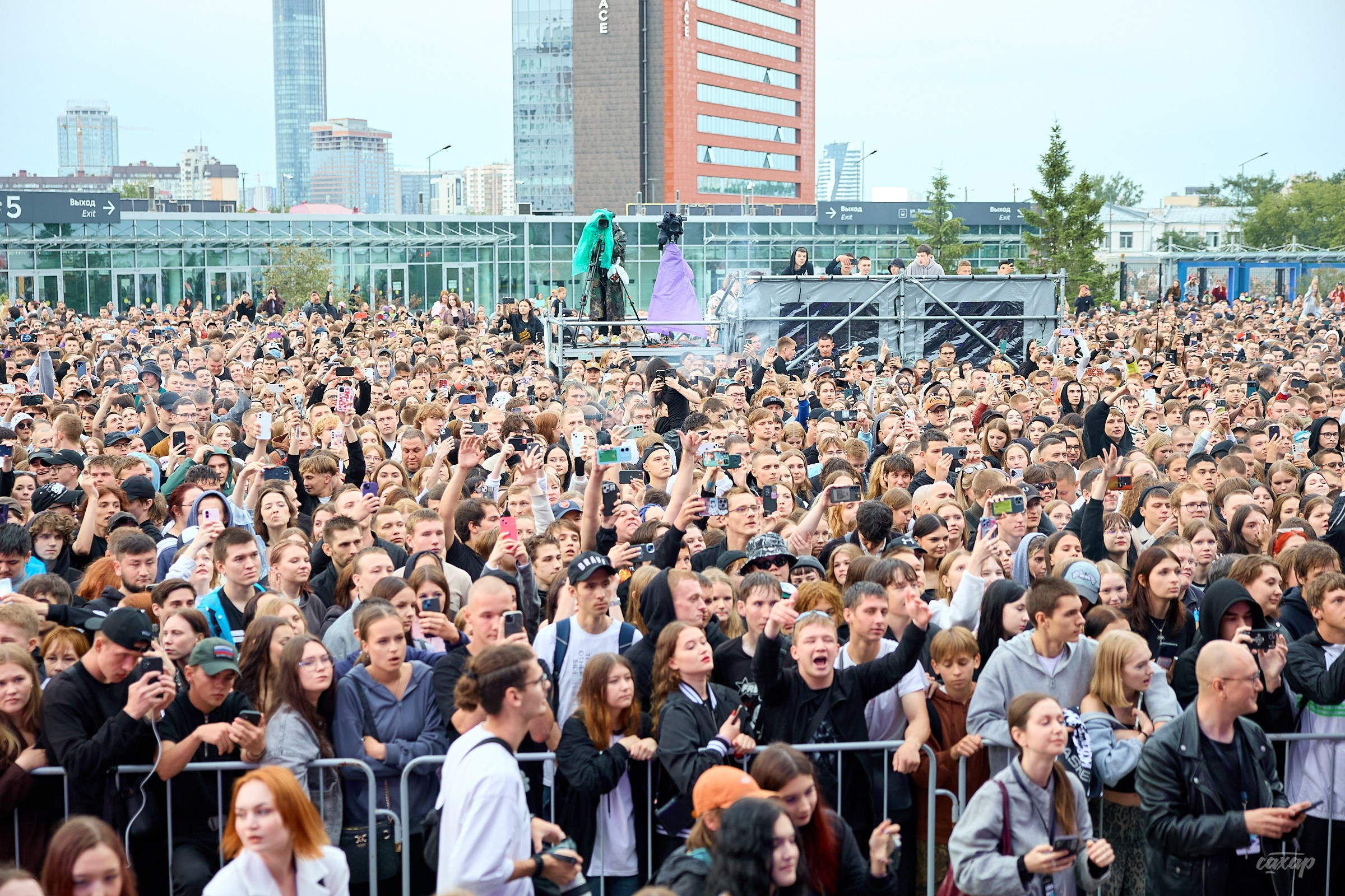 Ак-47, Витя АК. Профессиональный фотограф в Екатеринбурге Юра Сахар