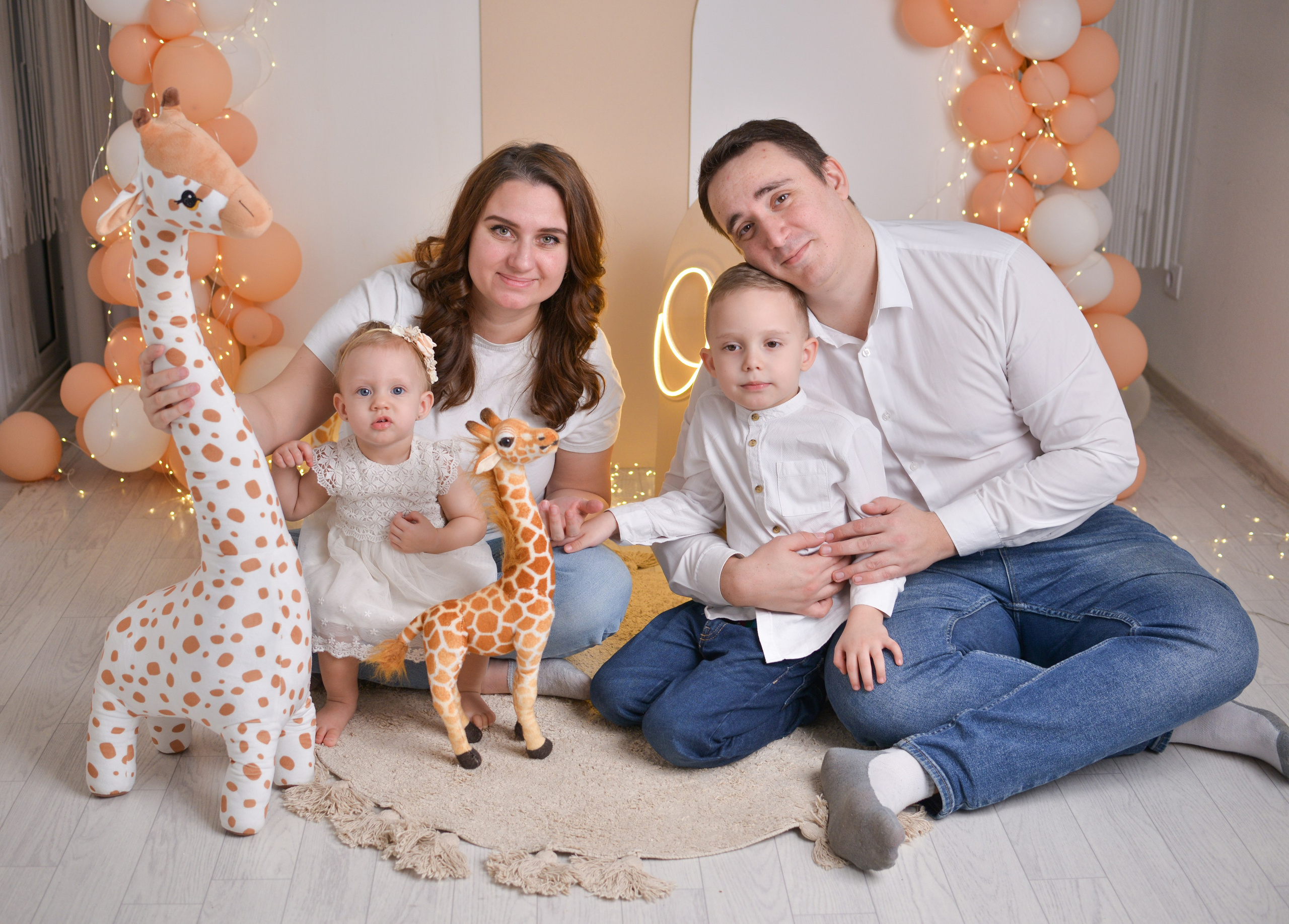 Анонс первых кадров с новогодней фотосессии 2026. Фотограф новорожденных Краснодар Малышенко Надежда