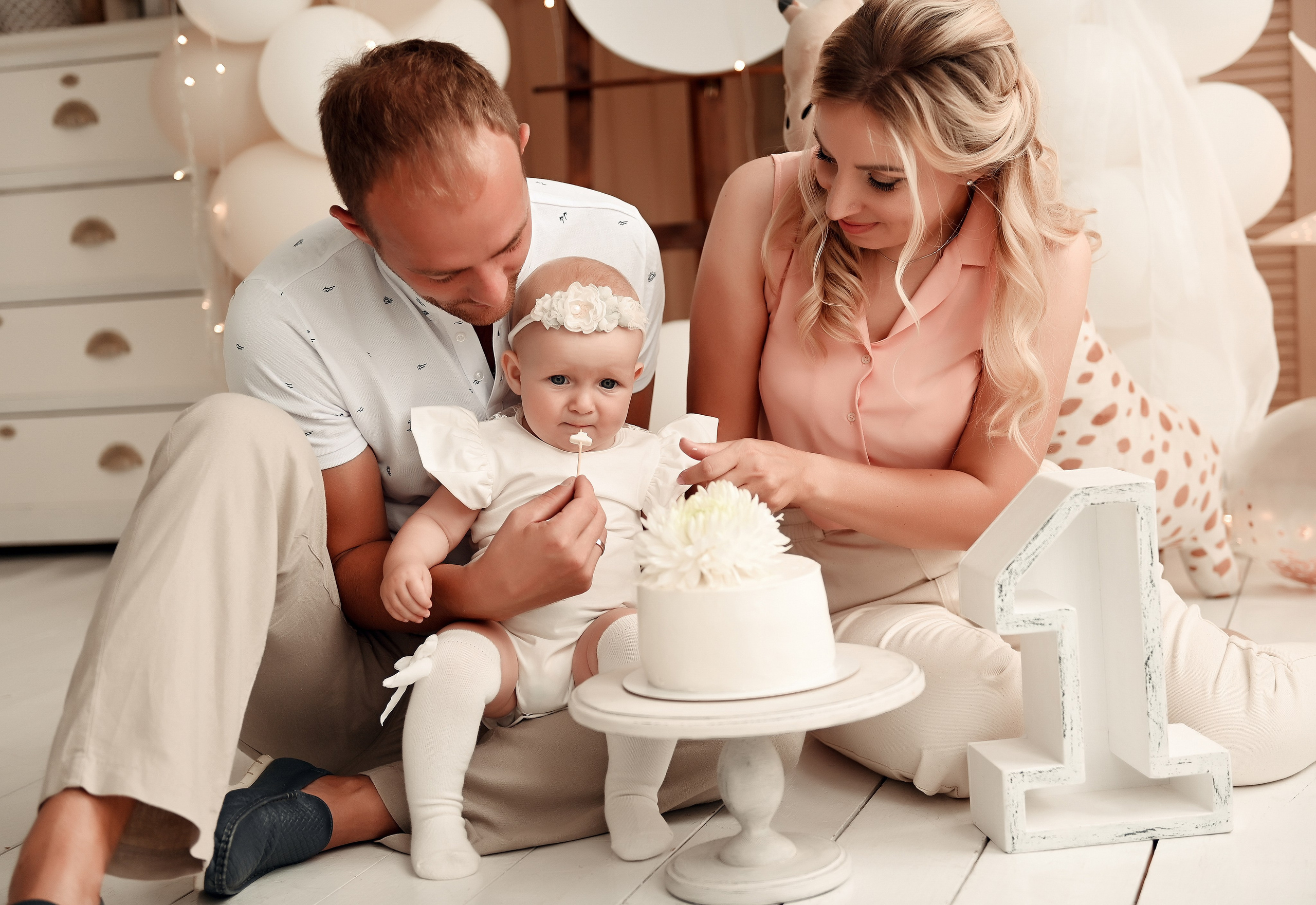 Студийные семейные, детские, индивидуальные фотосессии. Свадебный, семейный, детский, контент фотограф в Омске Максим Ильин