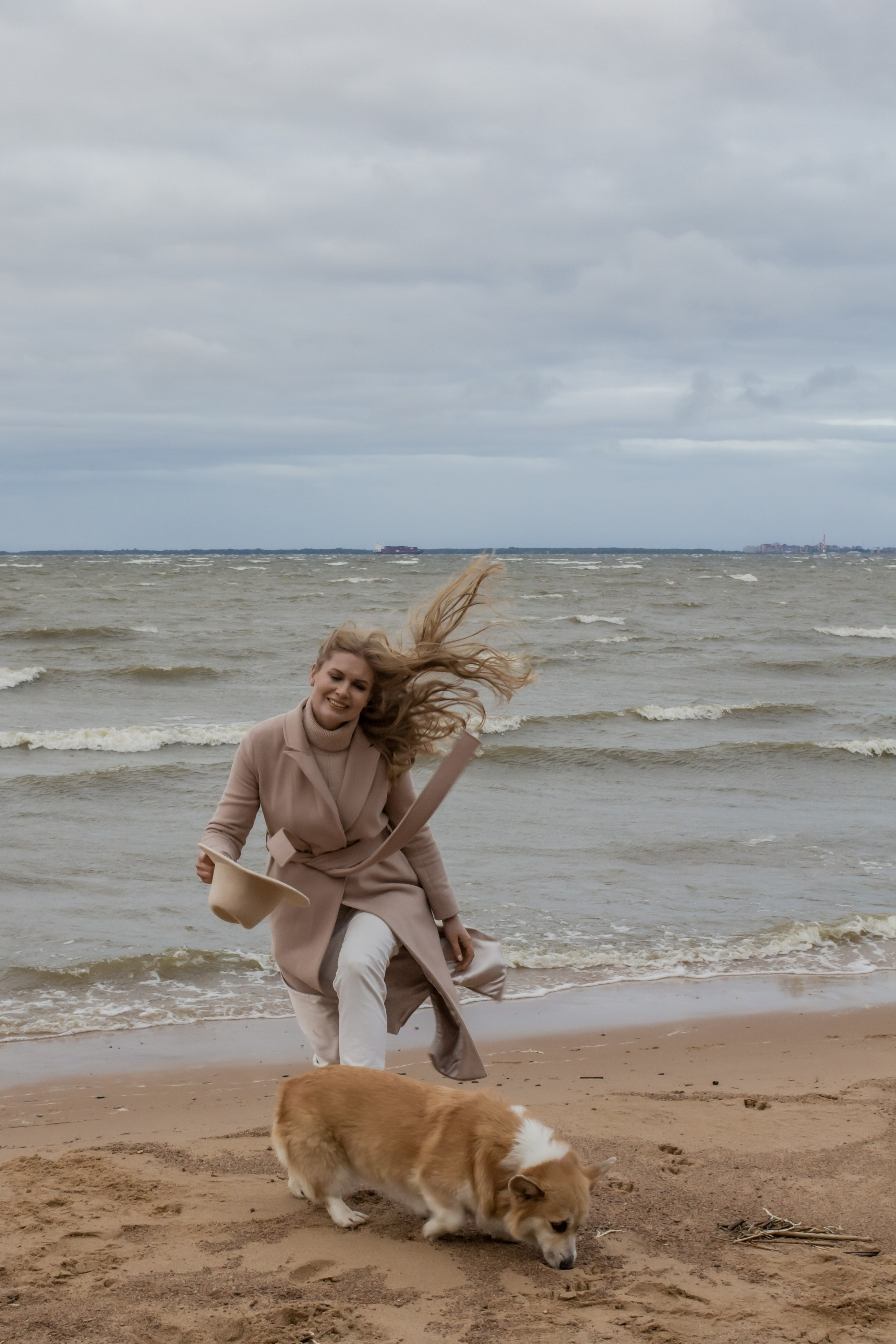 На берегу… С пушистым любимками🐾🐾. Женский портрет и немного больше в Санкт-Петербурге