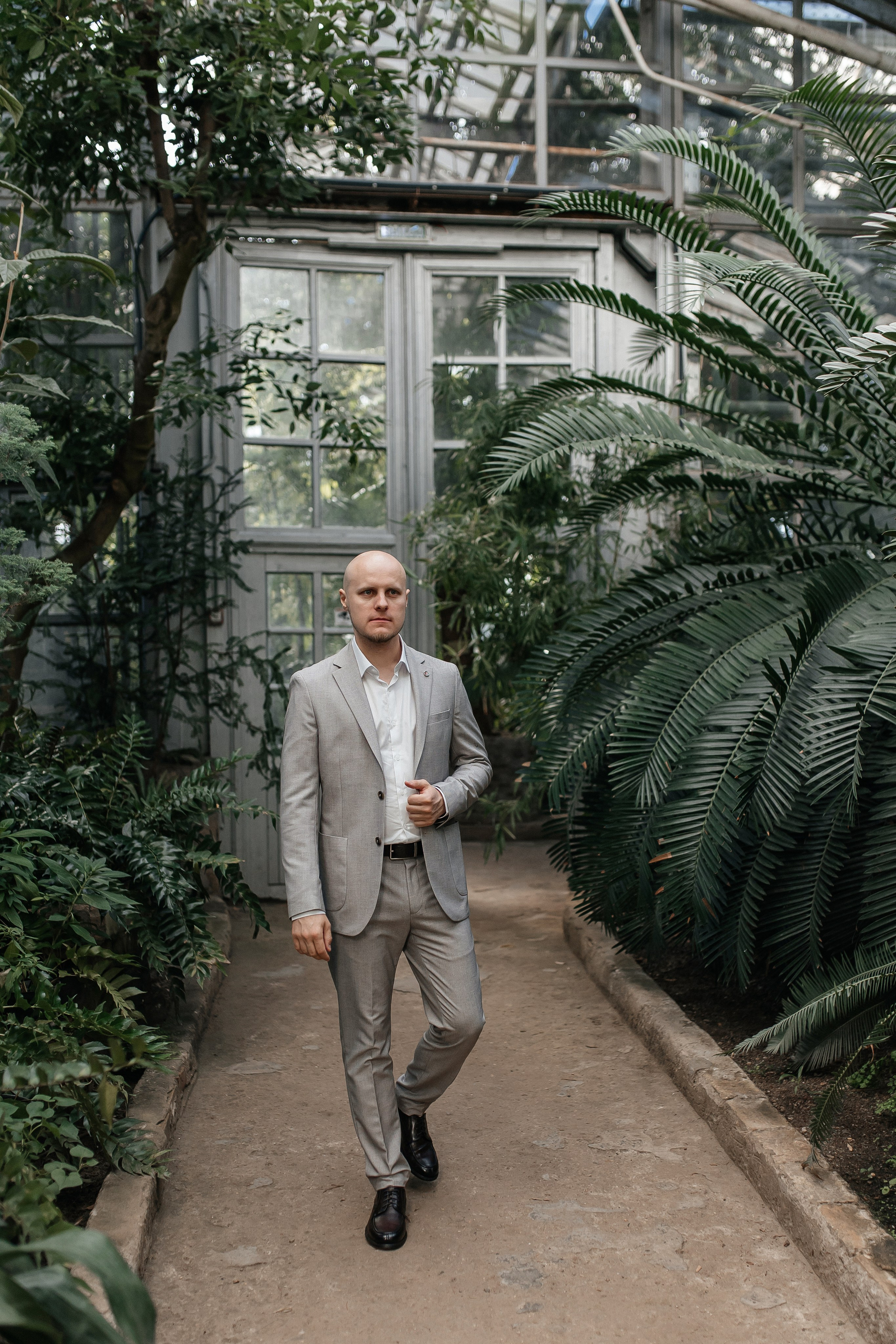 Свадебная фотосессия в Старой фондовой оранжерее Ботанического сада