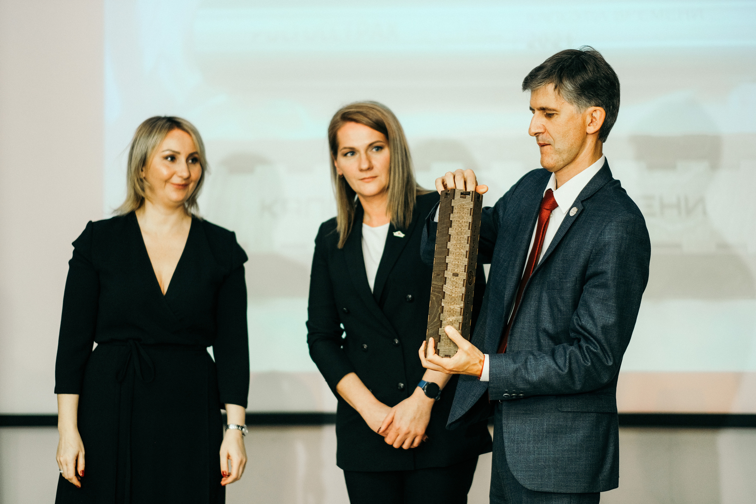 РОСГССТРАХ юбилей 100 лет. Свадебный и репортажной фотограф Денис Ожигин в Краснодаре и Краснодарском крае