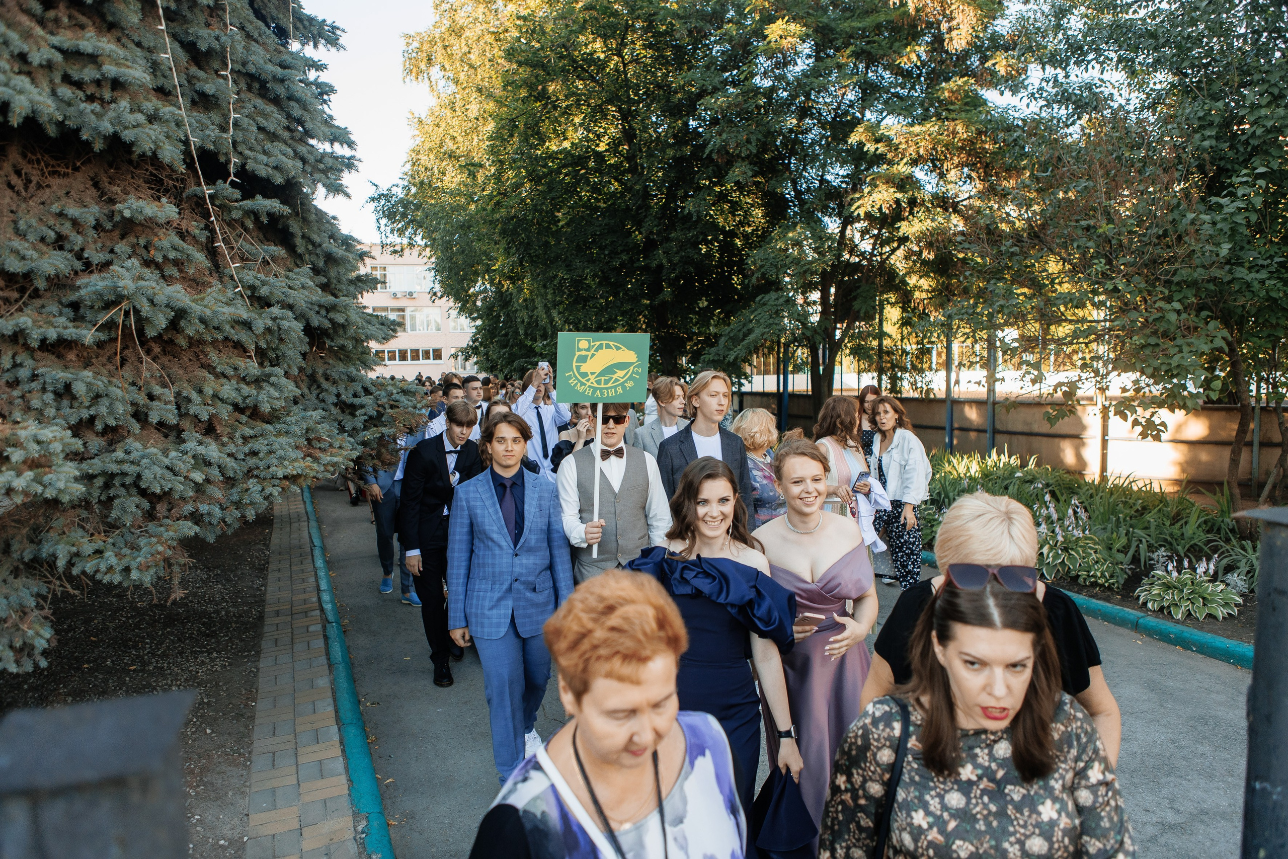 Выпускной Гимназия 12 2024 г. Свадебный и портретный Фотограф в Липецке Дмитрий Котюков