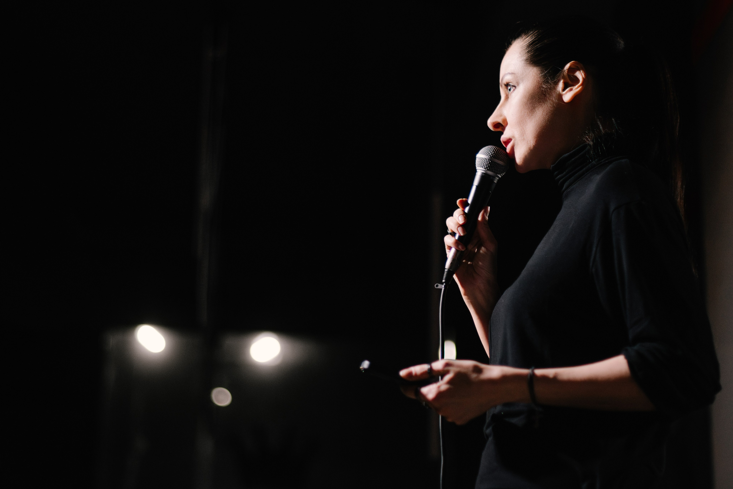 StandUp с Наташей Красновой. 1 апреля в Sketch. Фотограф в Челябинске Любовь Денисенко