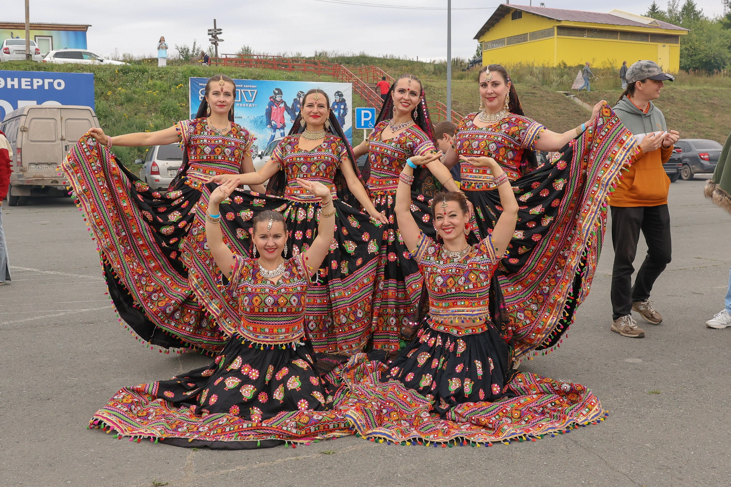 Фестиваль Счастье фест. СК Чекерил